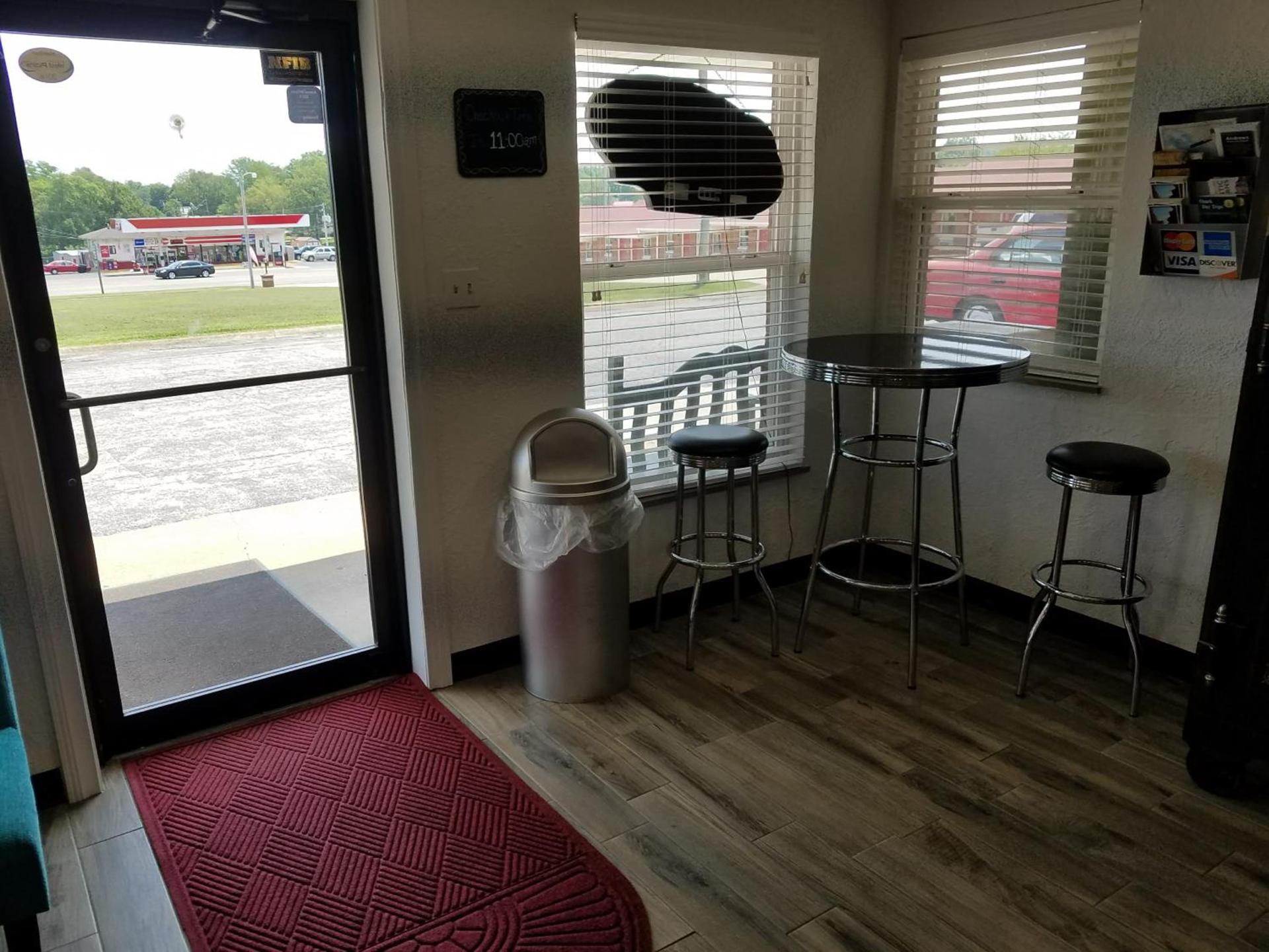 West Plains Motel photo 2