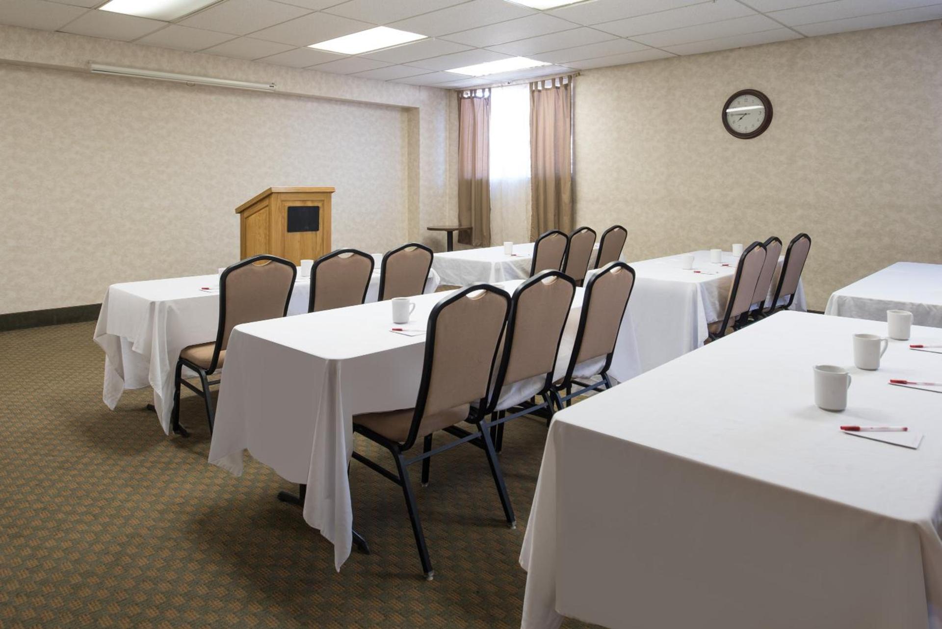 Ramada by Wyndham Downtown Spokane photo 21