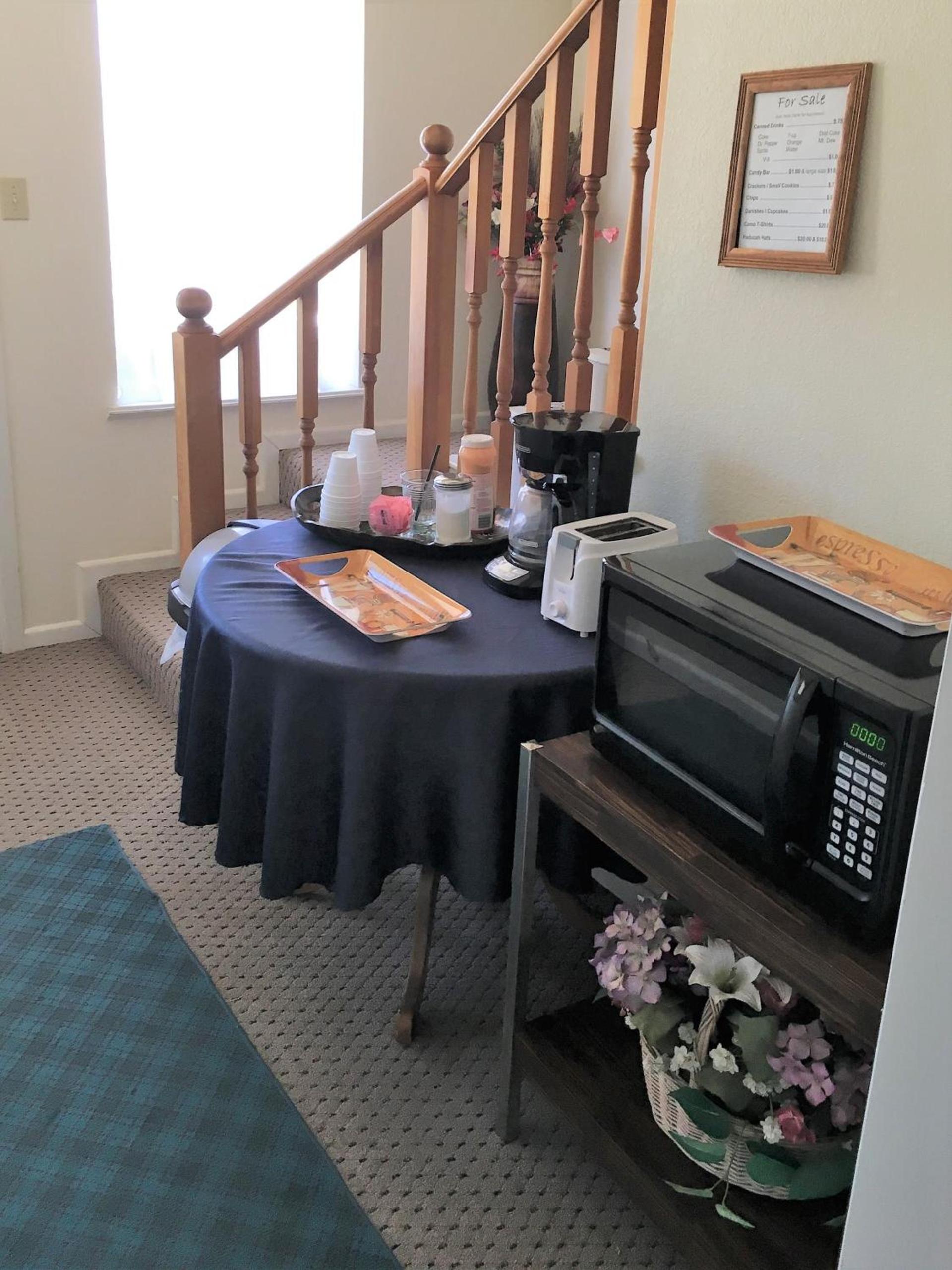 Hunters Lodge Motel photo 21