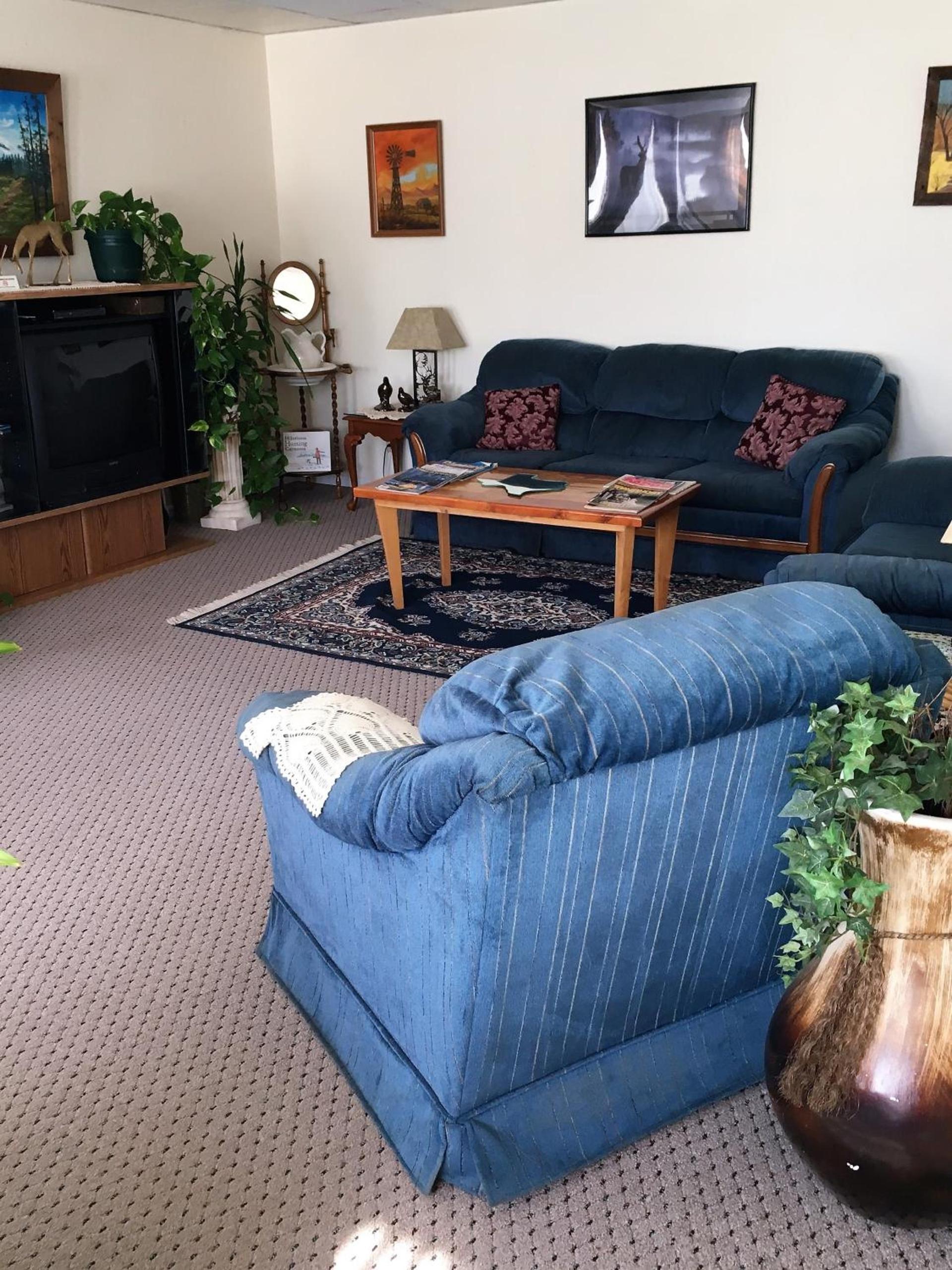 Hunters Lodge Motel photo 31