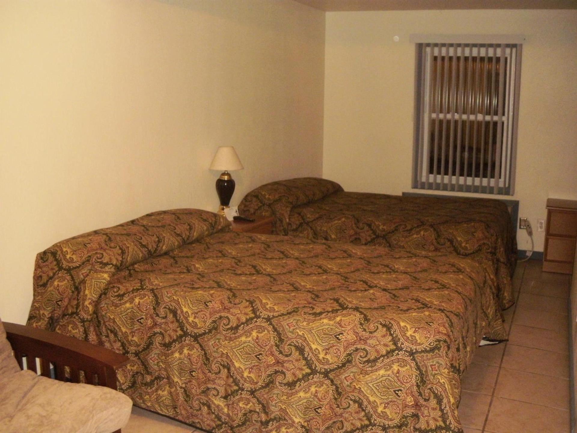 Sunrise Motel photo 18