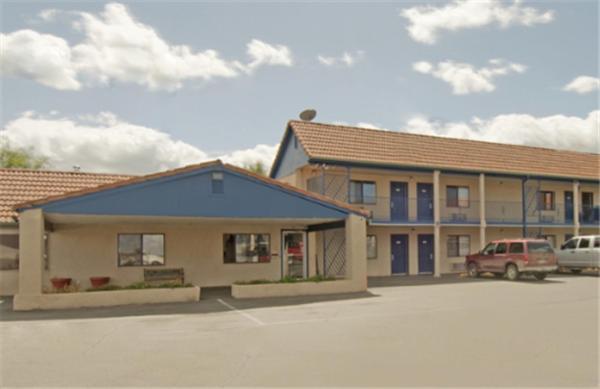 Travel Inn & Suite photo 2