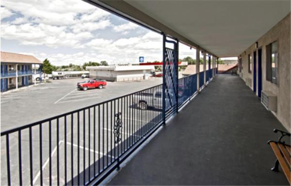 Travel Inn & Suite photo 6