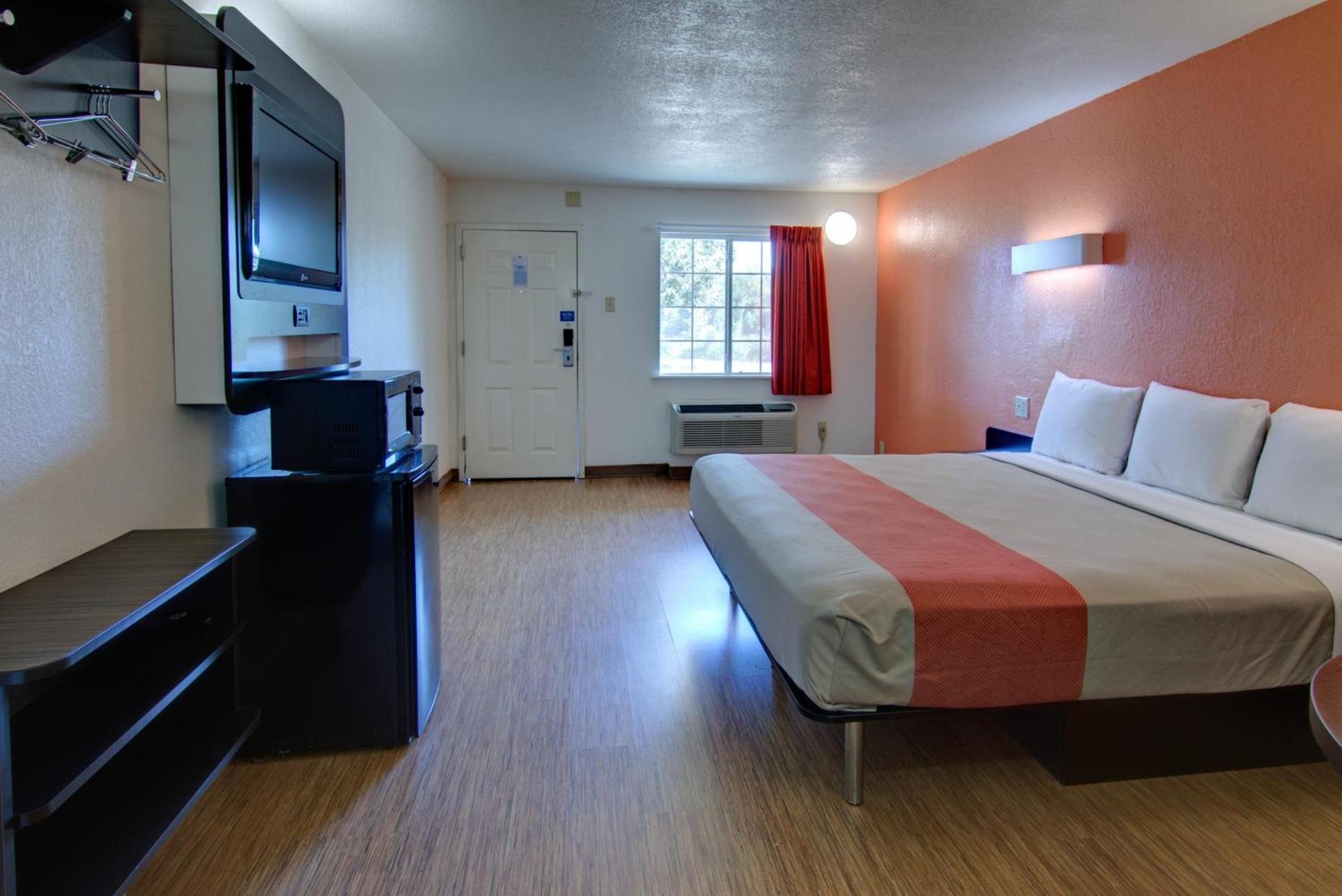 Motel 6-Mount Pleasant, TX photo 33