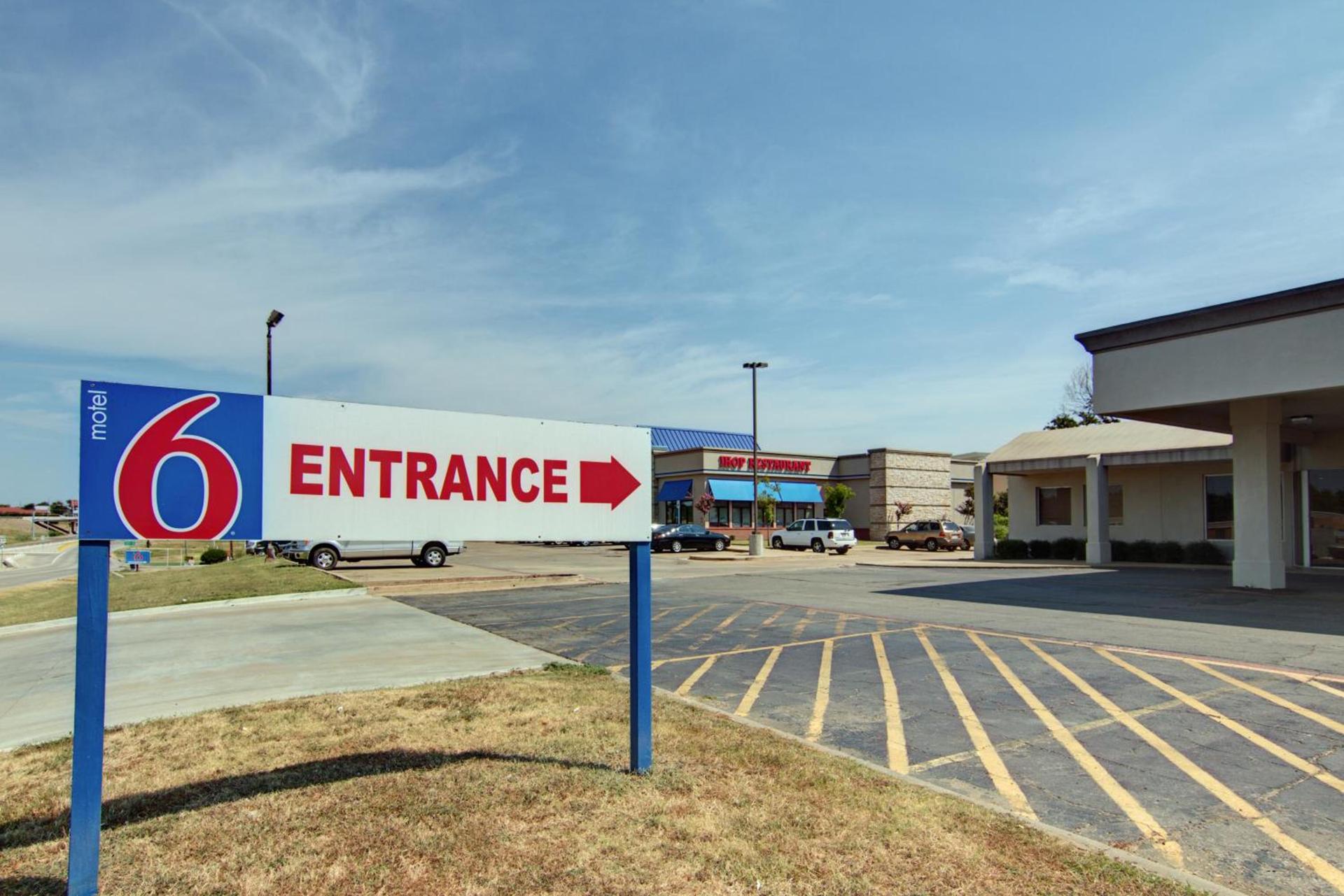 Motel 6-Mount Pleasant, TX photo 38