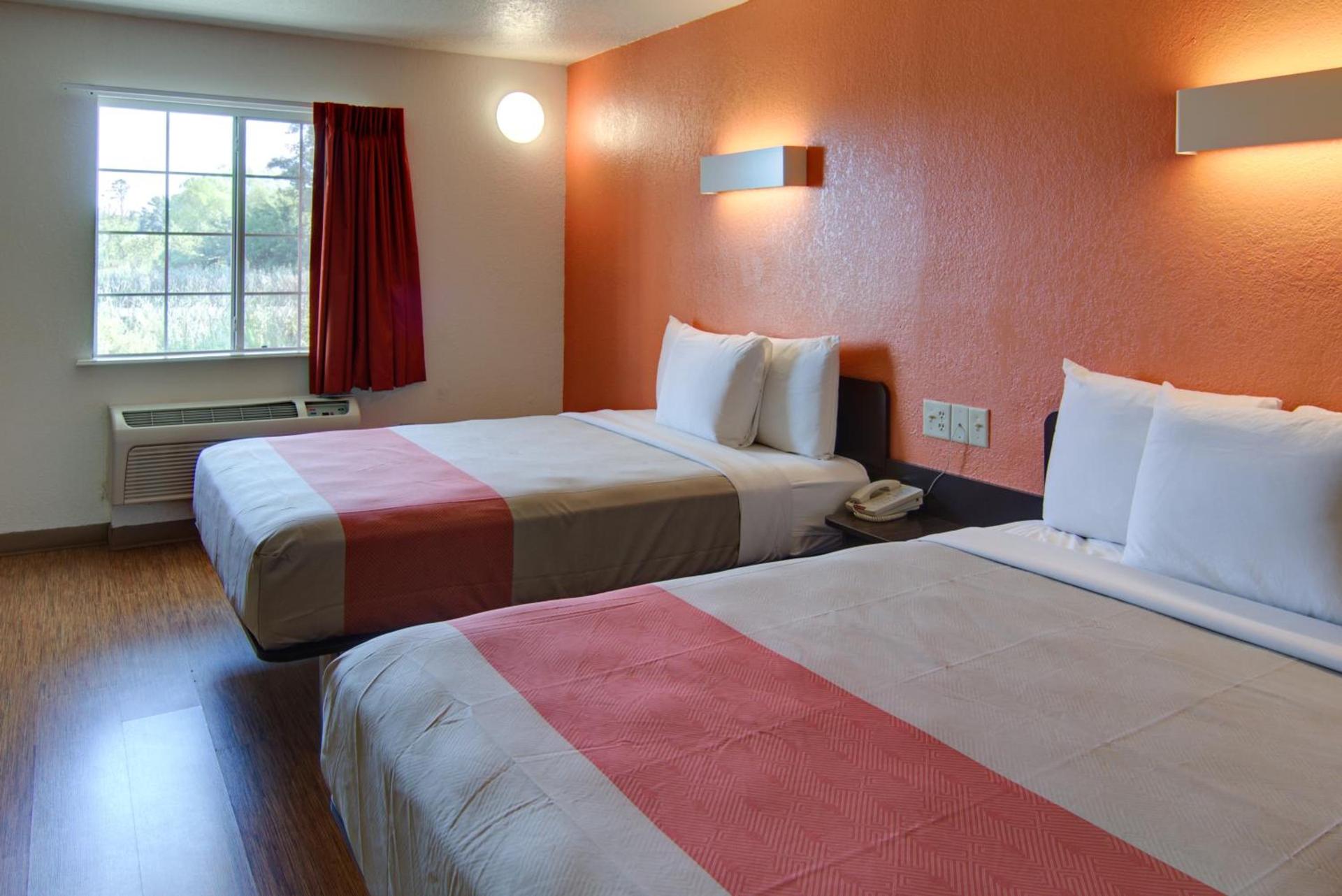 Motel 6-Mount Pleasant, TX photo 49