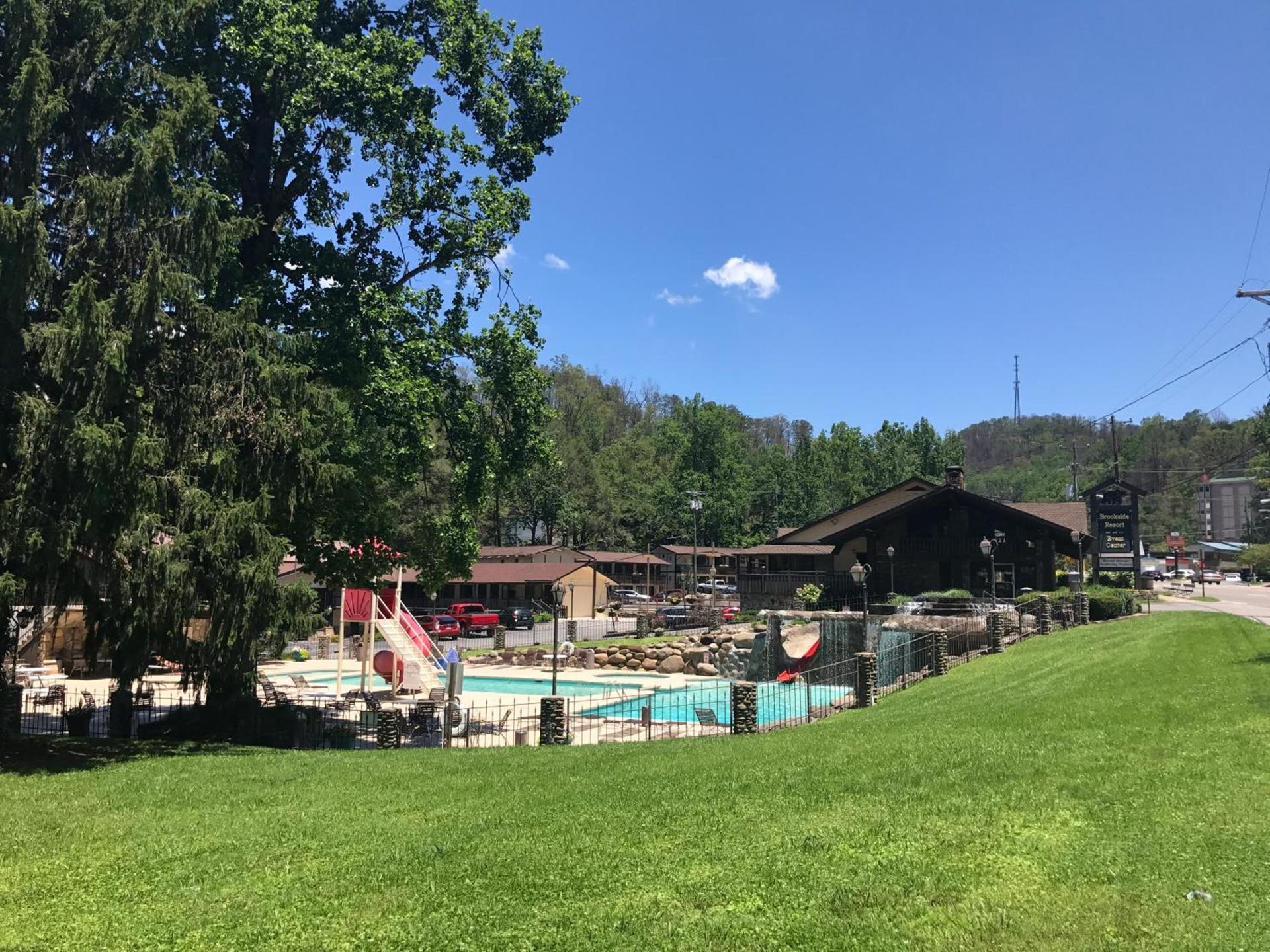 Brookside Lodge - Gatlinburg - On the River photo 36