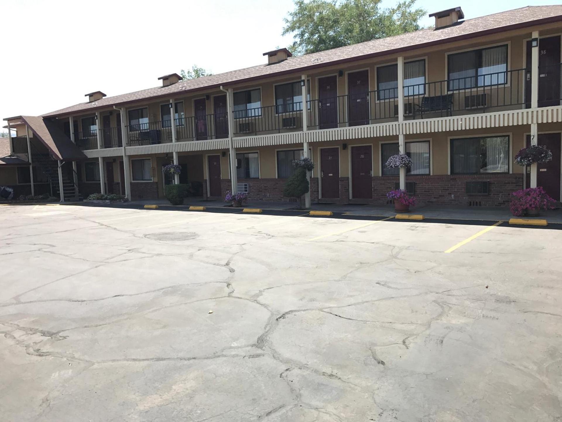 Klamath Motor Lodge photo 44