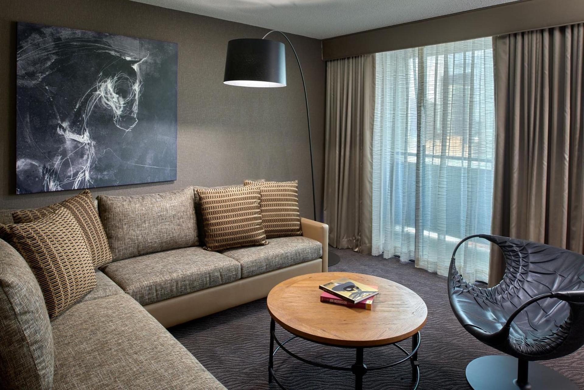 Revere Hotel Boston Common photo 11