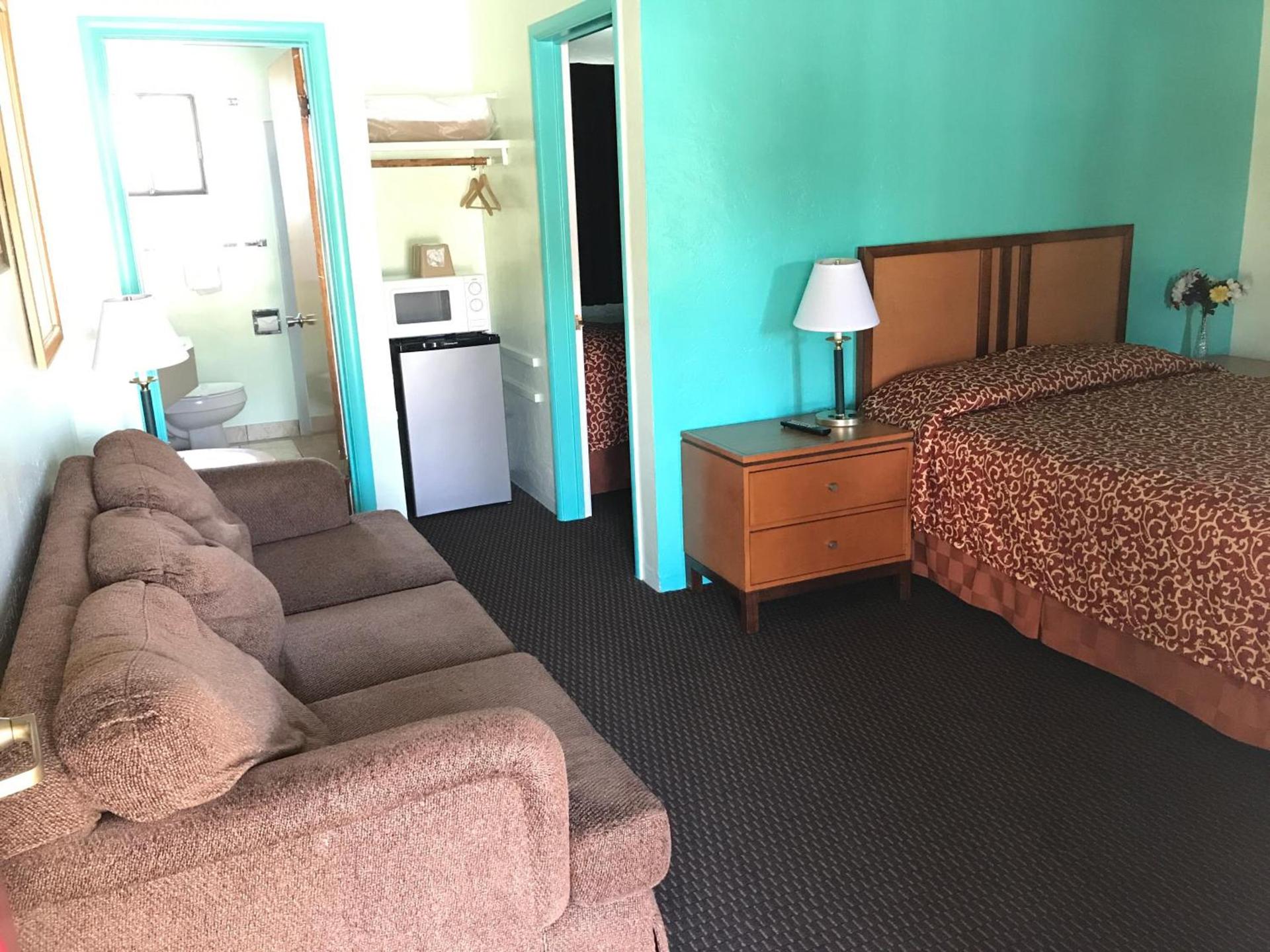 Klamath Motor Lodge photo 37