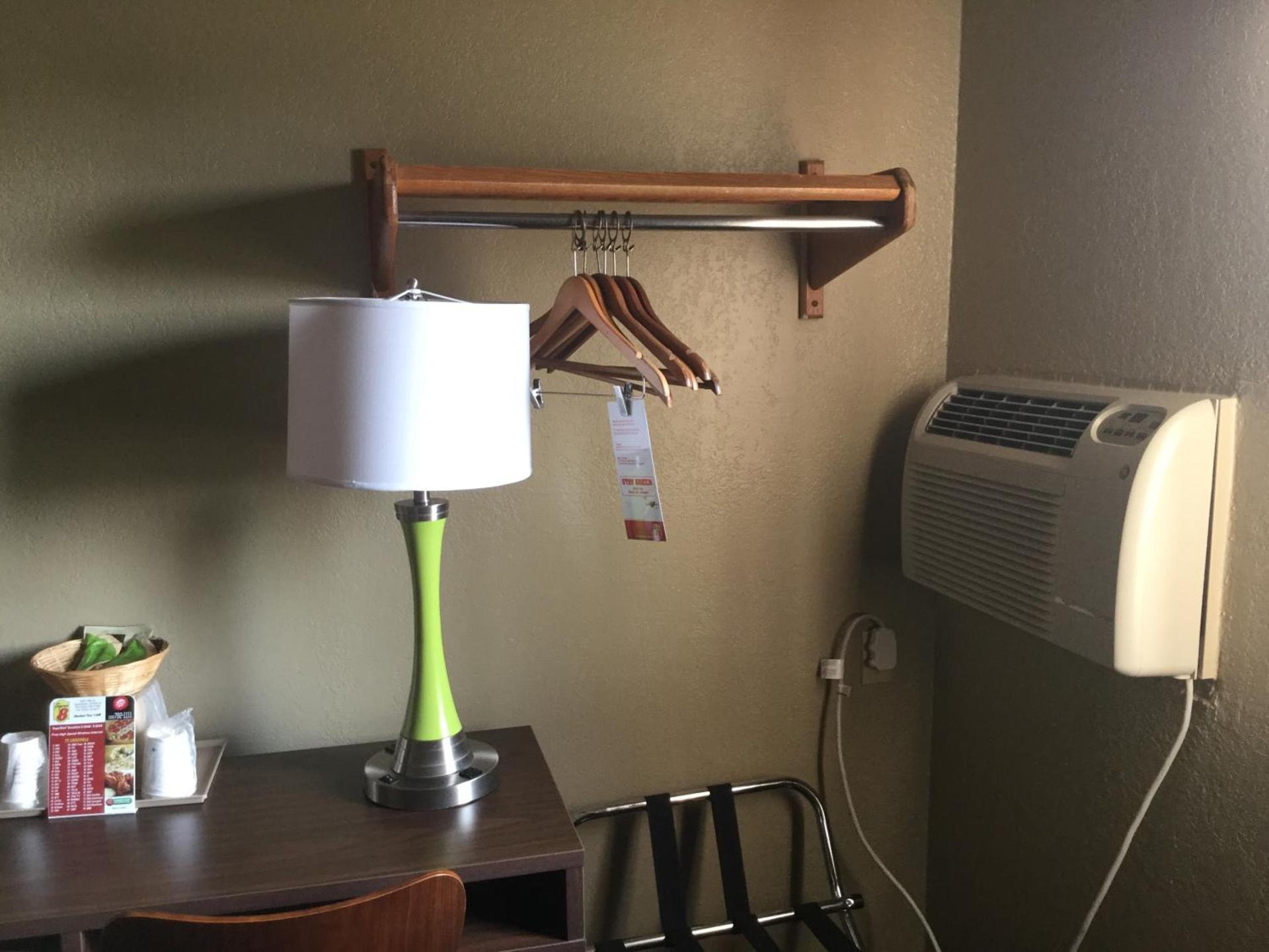 Super 8 by Wyndham Youngstown/Austintown photo 29