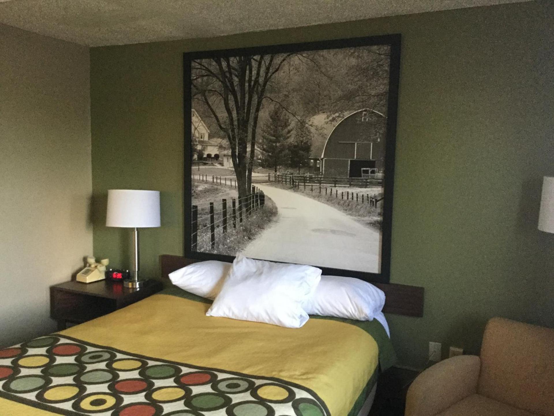 Super 8 by Wyndham Youngstown/Austintown photo 18