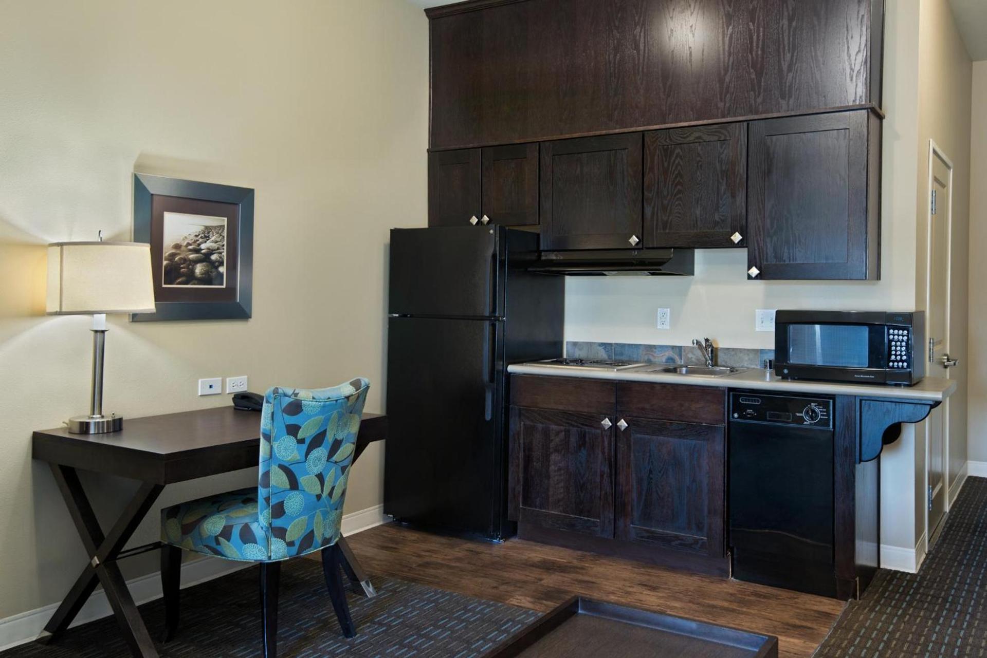 Oxford Suites Silverdale photo 34