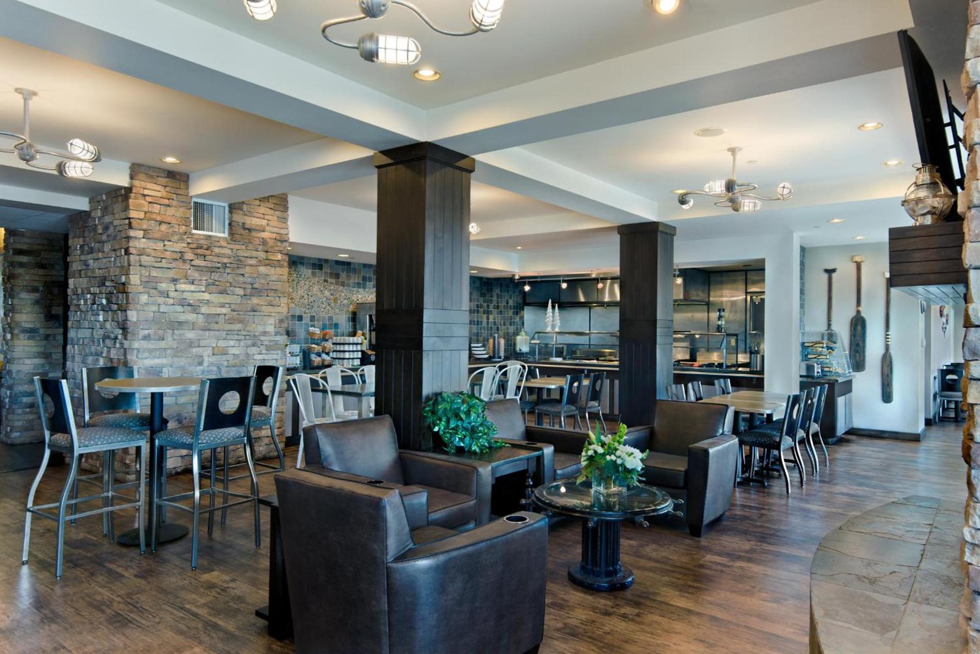 Oxford Suites Silverdale photo 20