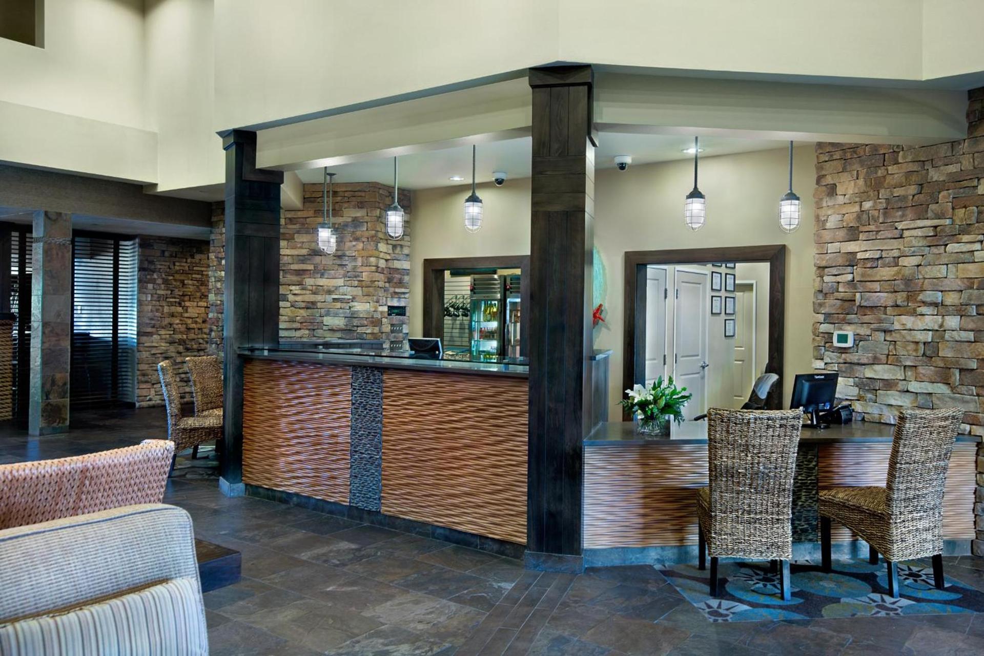 Oxford Suites Silverdale photo 27
