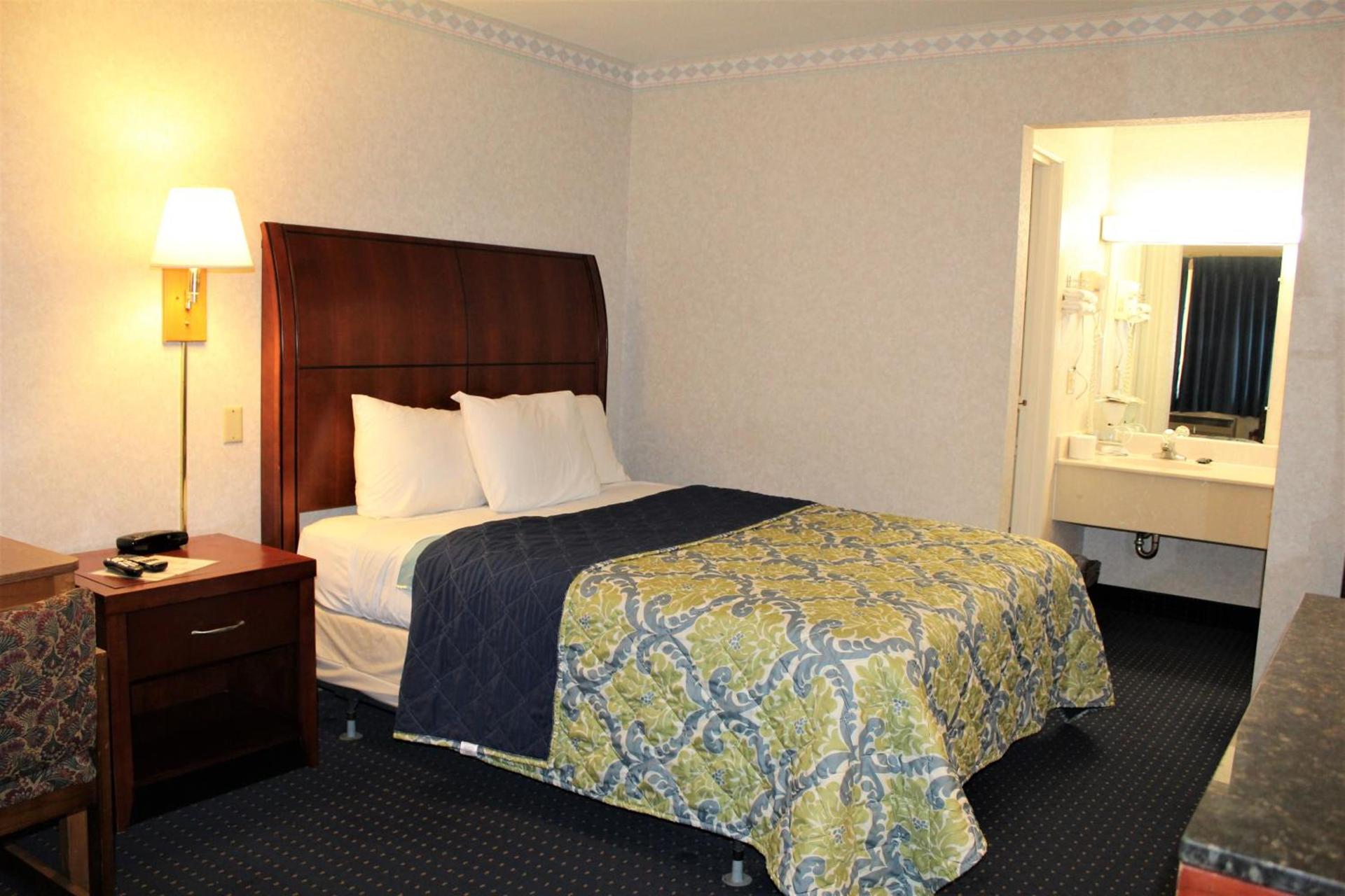 Americas Best Value Inn of Decatur photo 18