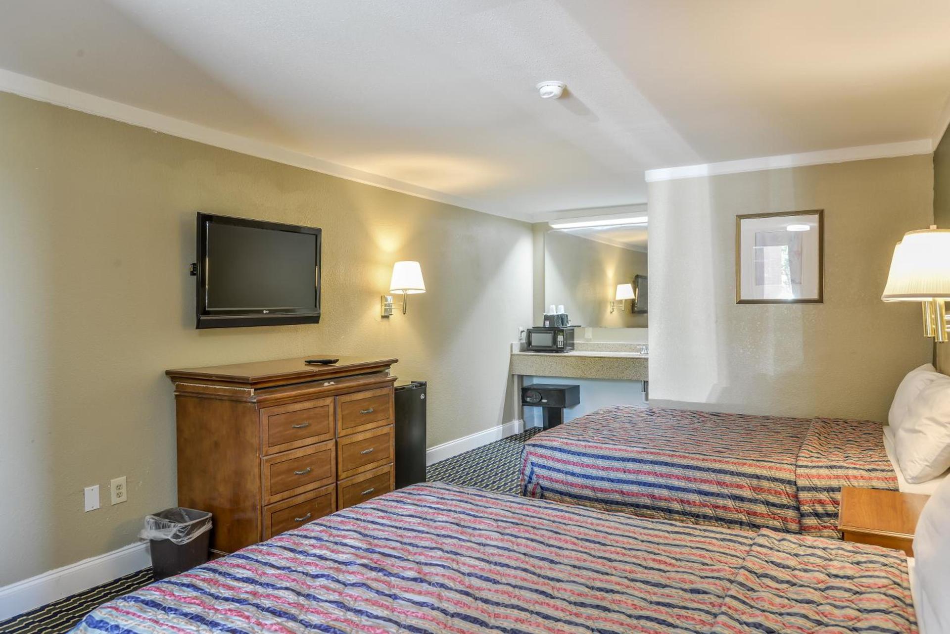 Wake Inn photo 17