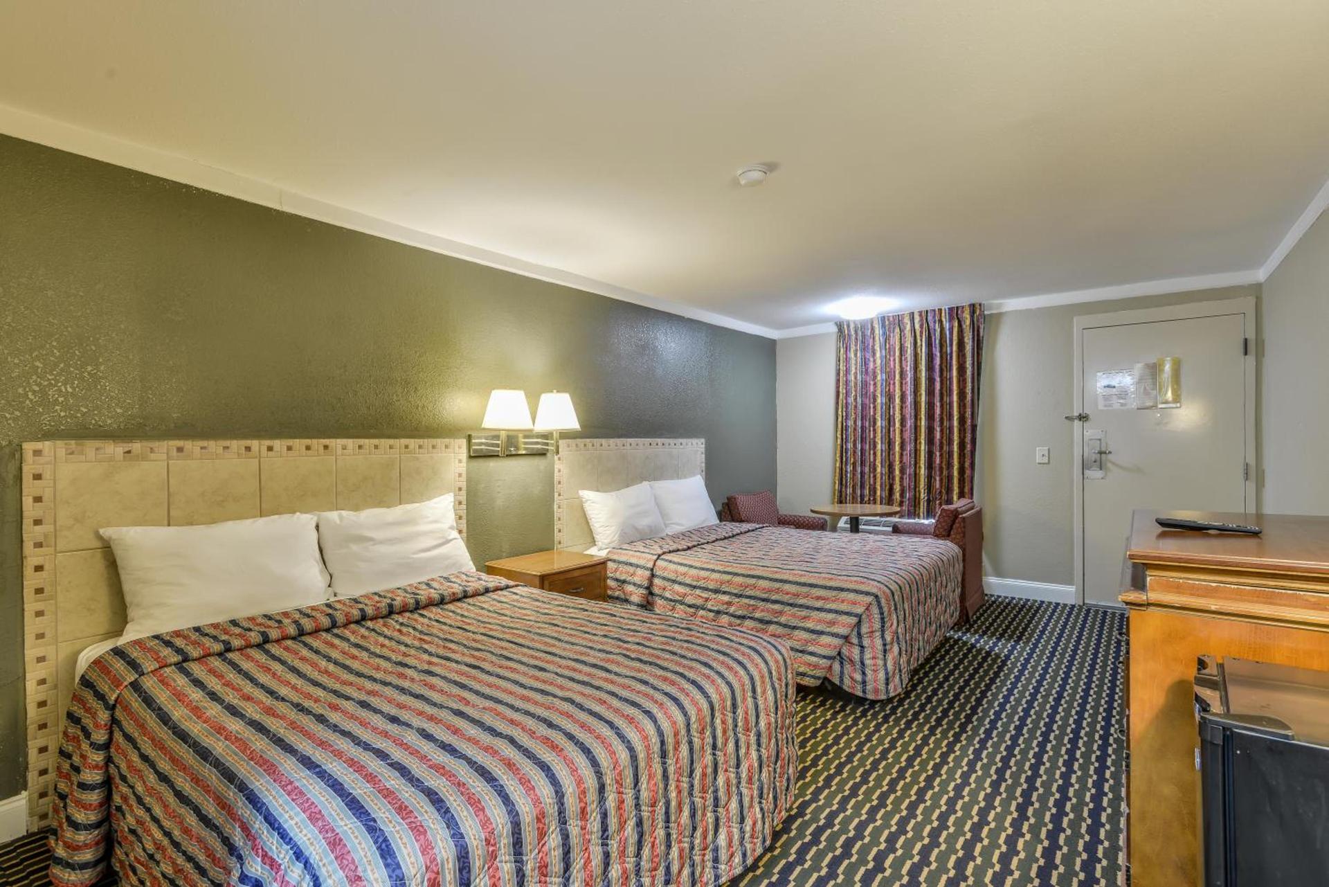 Wake Inn photo 13