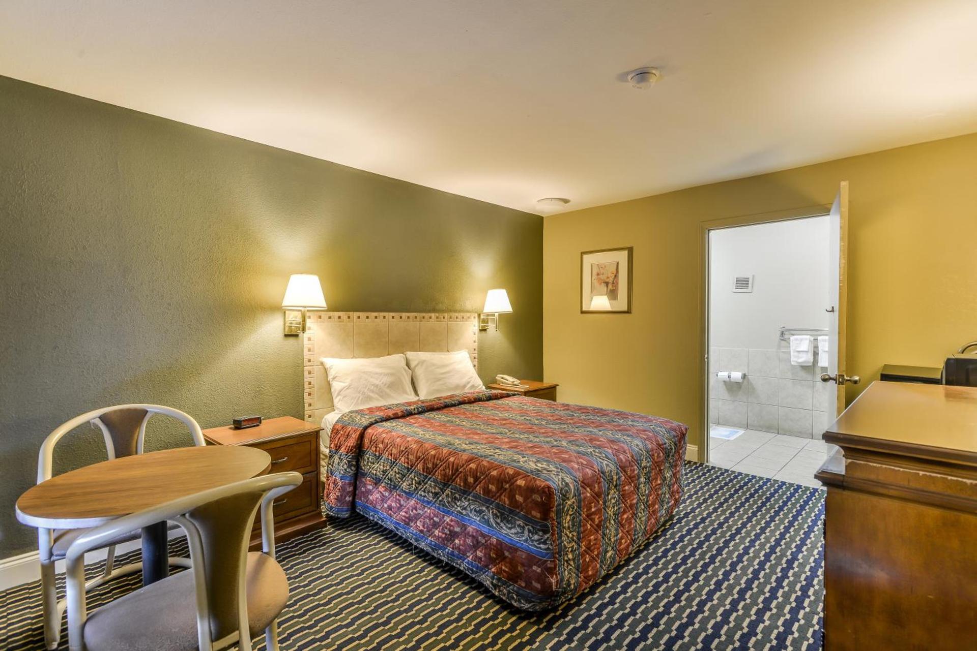 Wake Inn photo 9