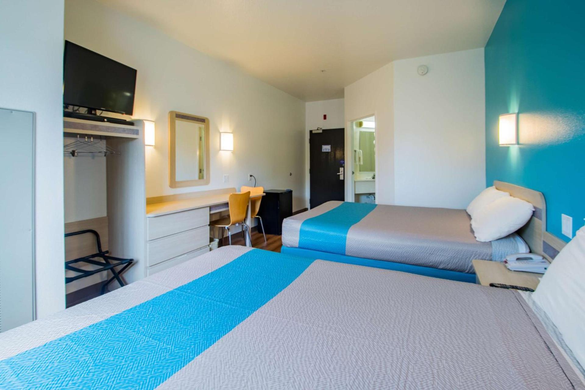Motel 6-Portland, OR - I-5 photo 15