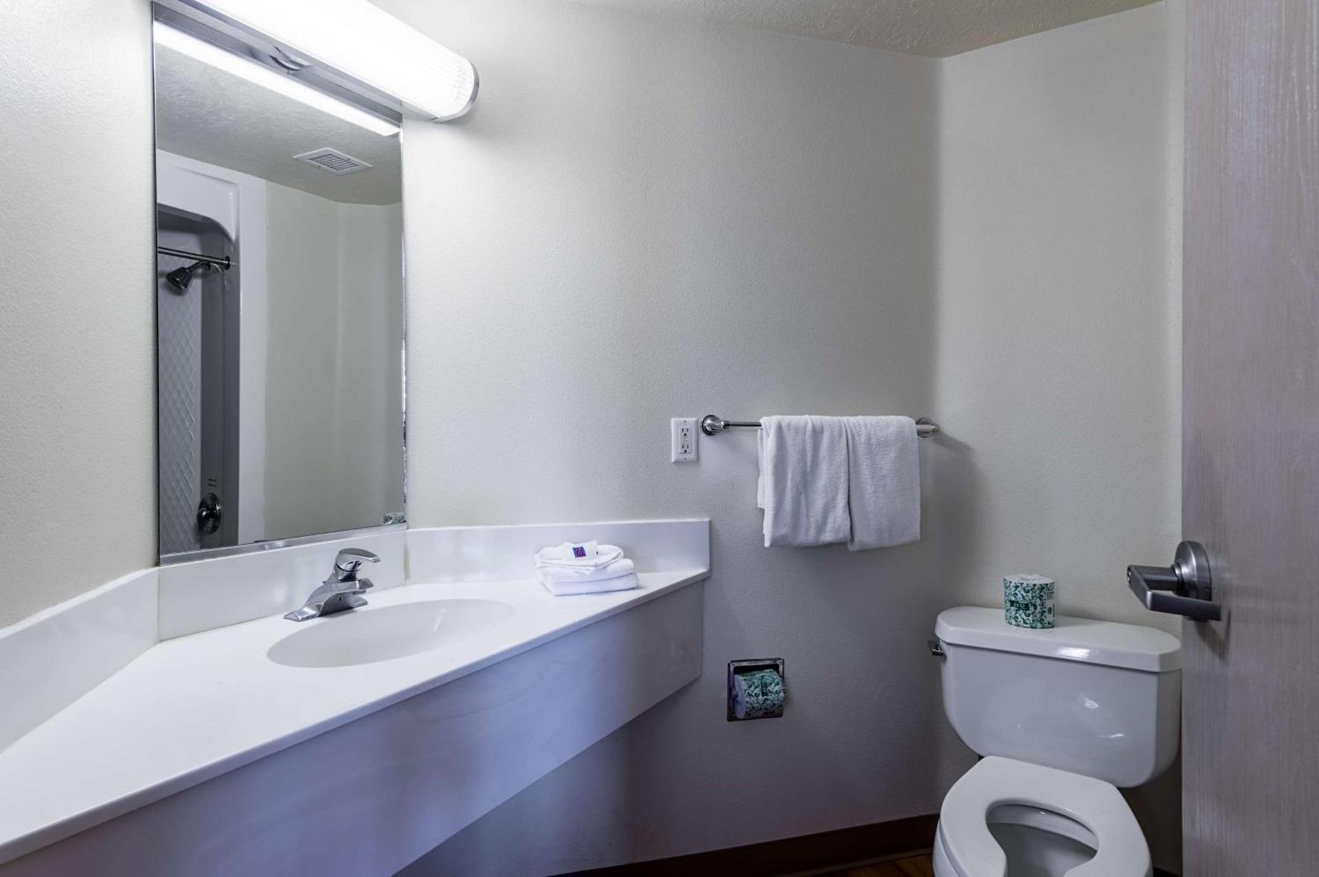 Motel 6-Cedar City, UT photo 22