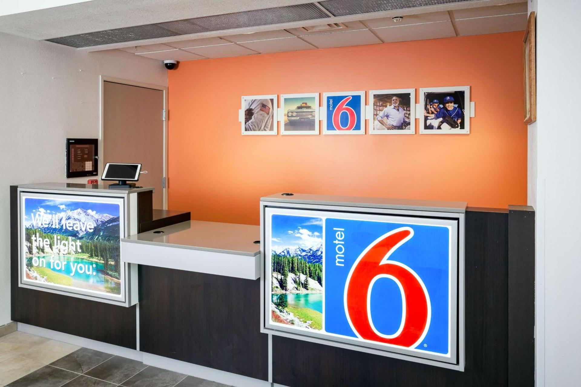 Motel 6-Anchorage, AK - Midtown photo 21