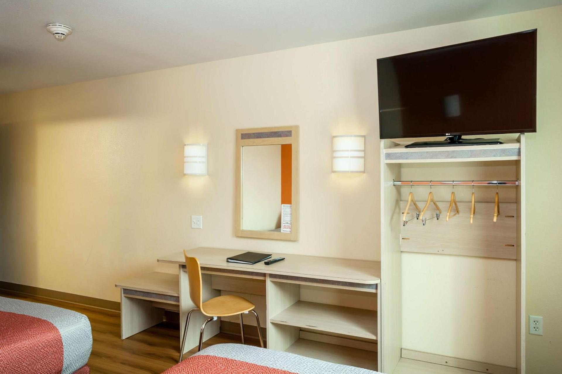 Motel 6-Anchorage, AK - Midtown photo 12