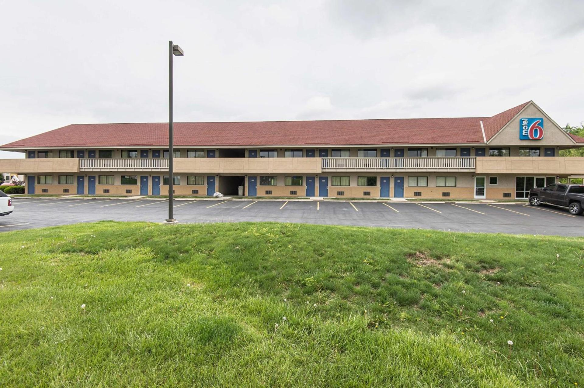 Motel 6-Overland Park, KS photo 6