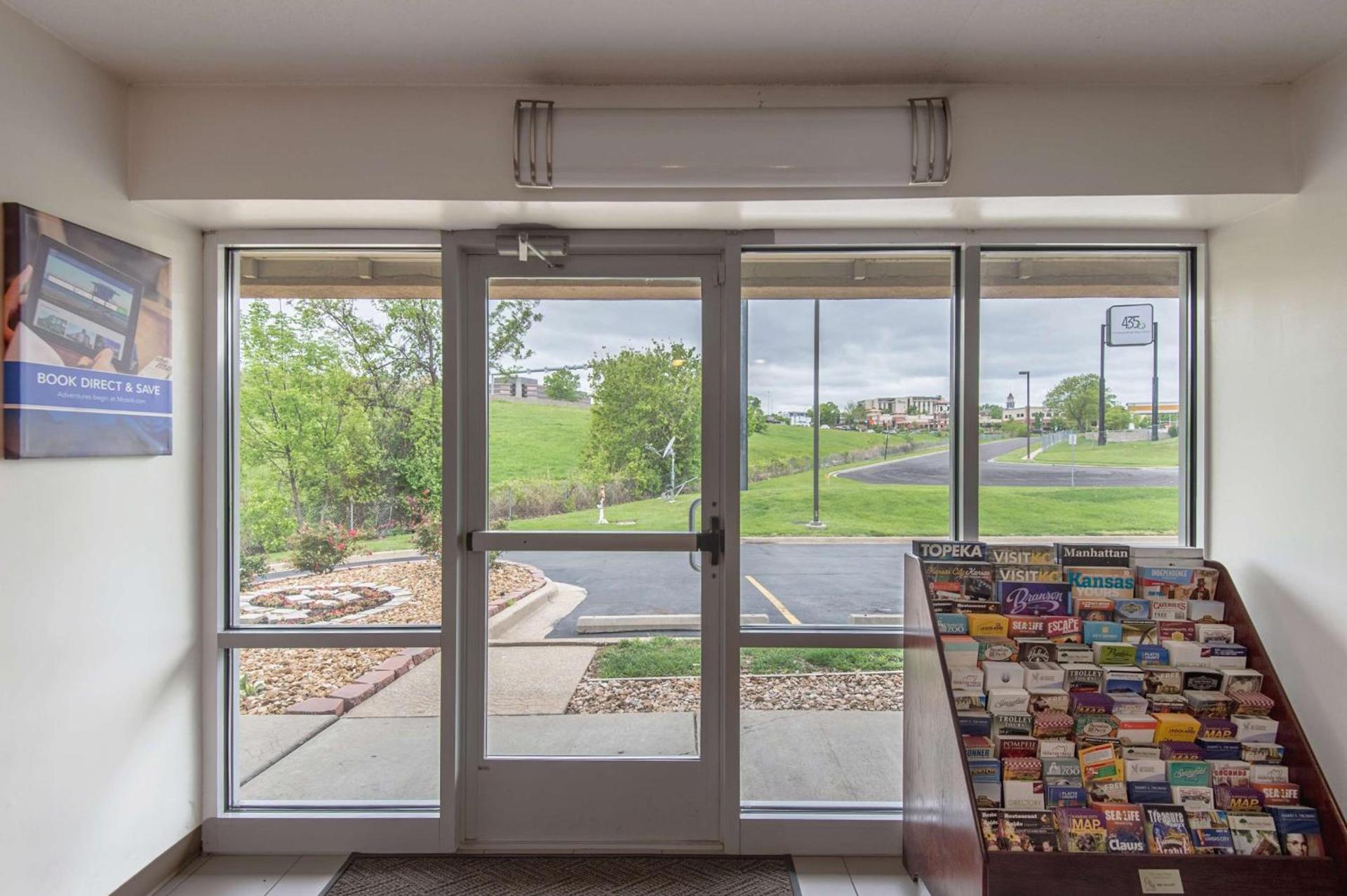 Motel 6-Overland Park, KS photo 11