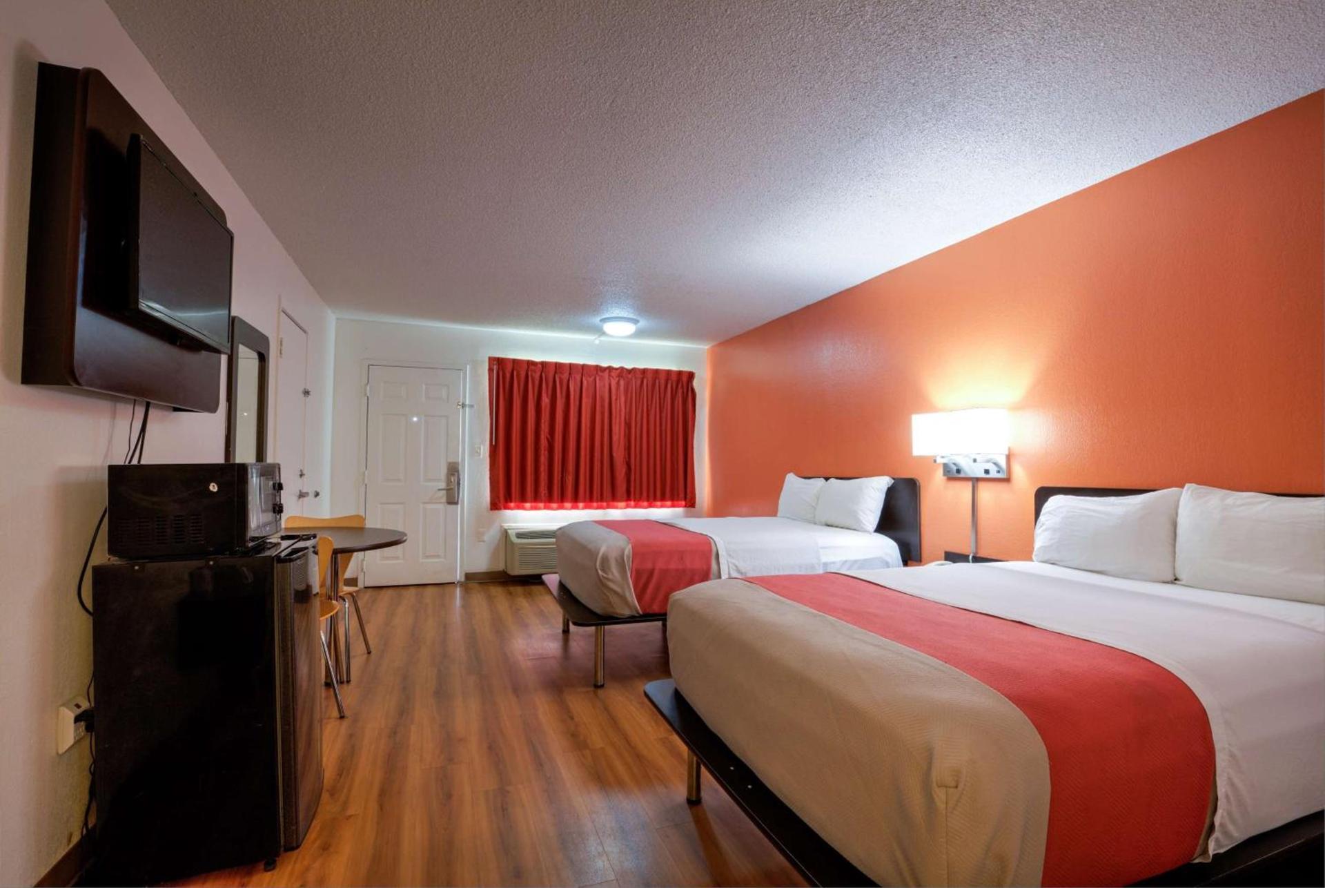 Super 7 Inn Tupelo photo 20