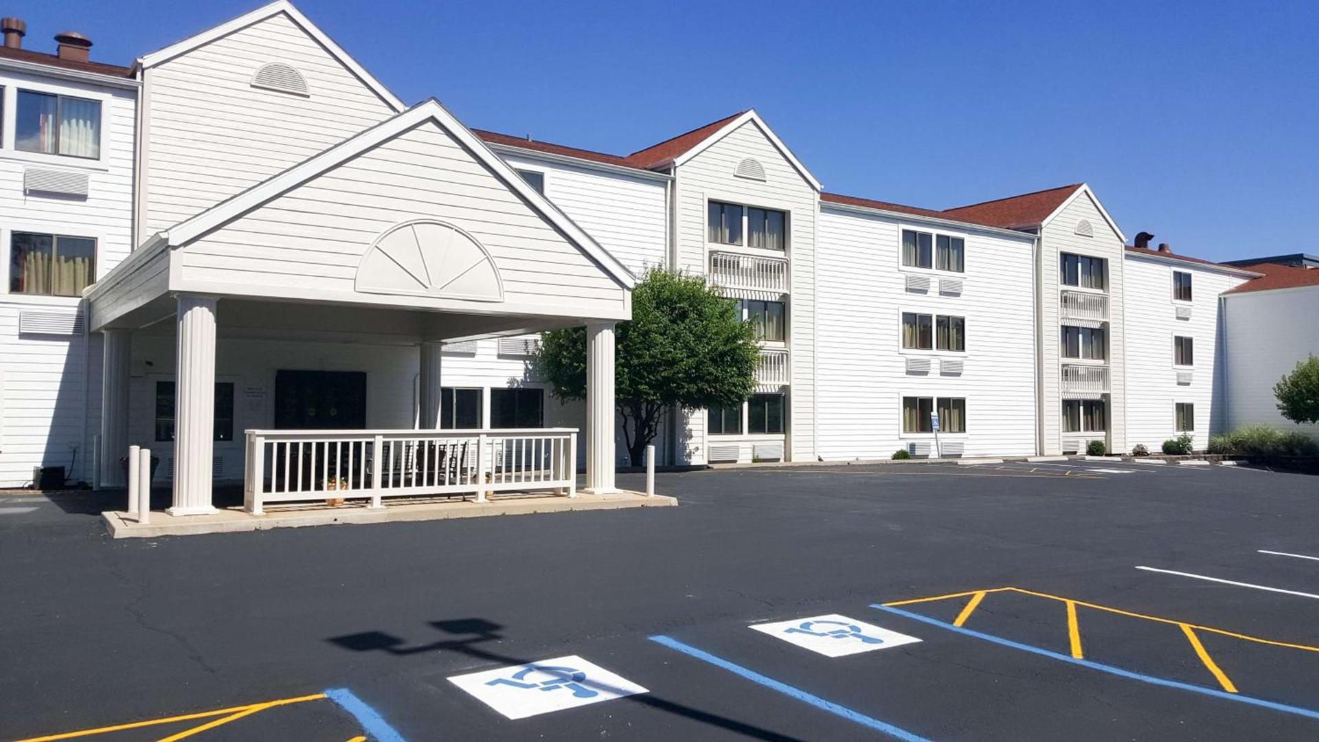 Motel 6-Maryland Heights, MO photo 2
