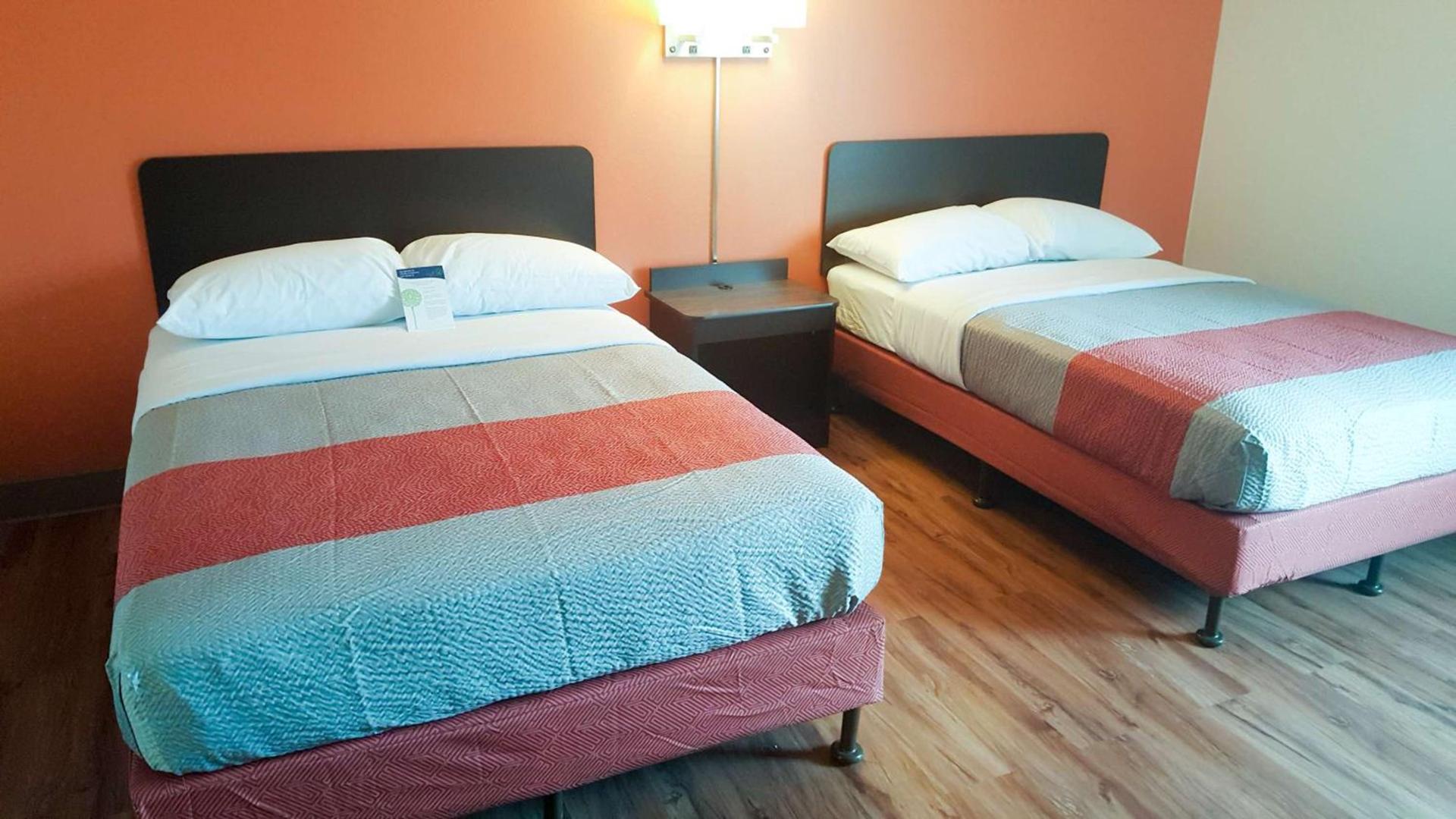 Motel 6-Maryland Heights, MO photo 6