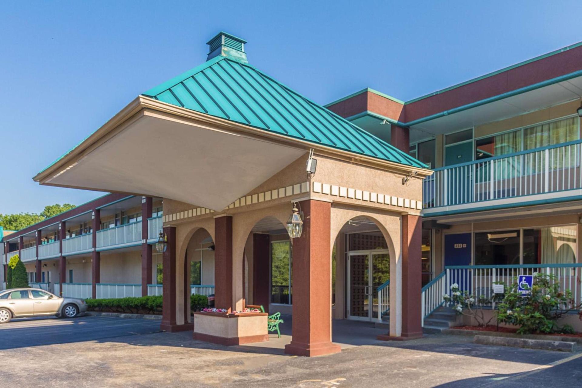 Motel 6-Groton, CT - Casinos nearby — hotel in Groton