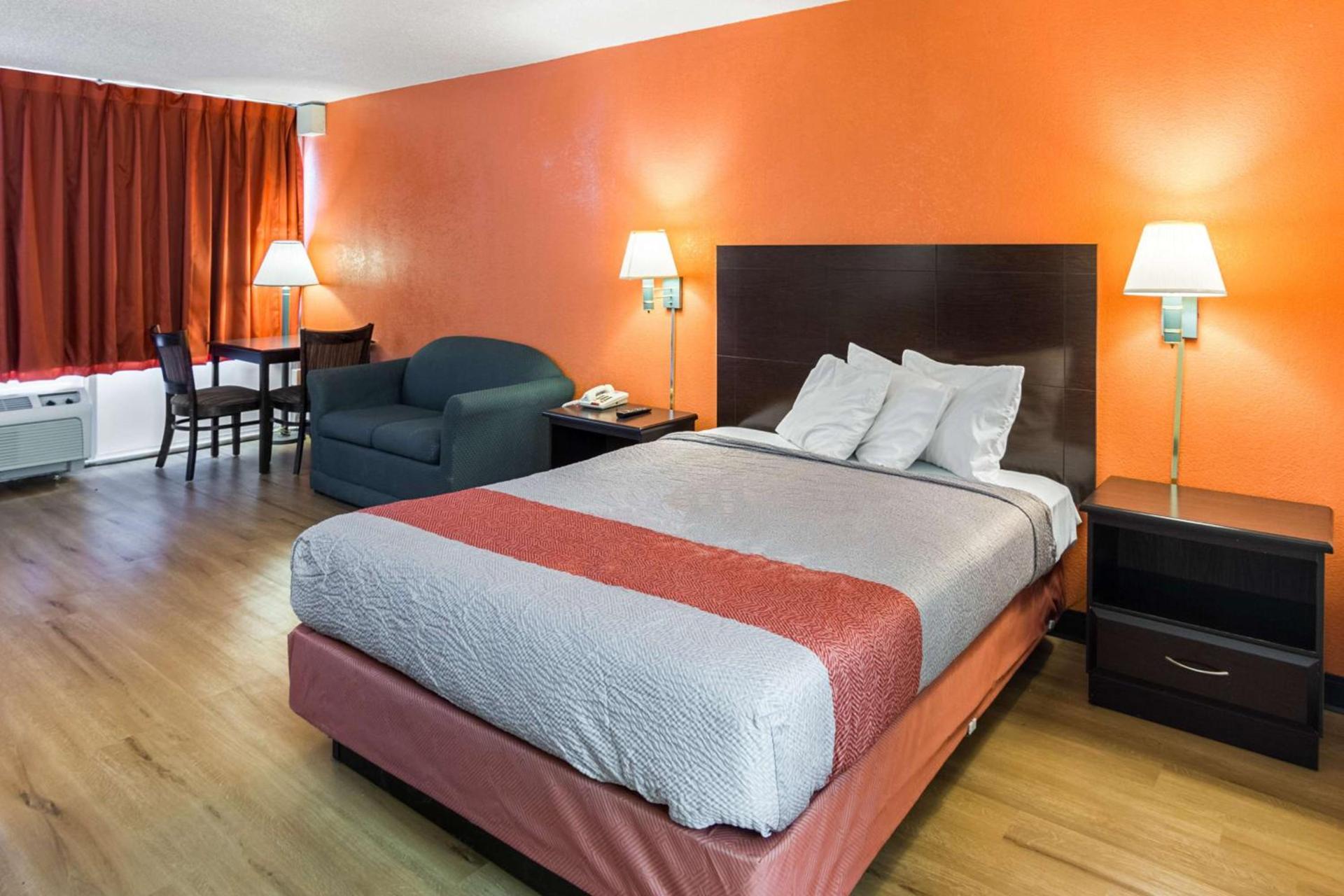 Motel 6-Groton, CT - Casinos nearby photo 9