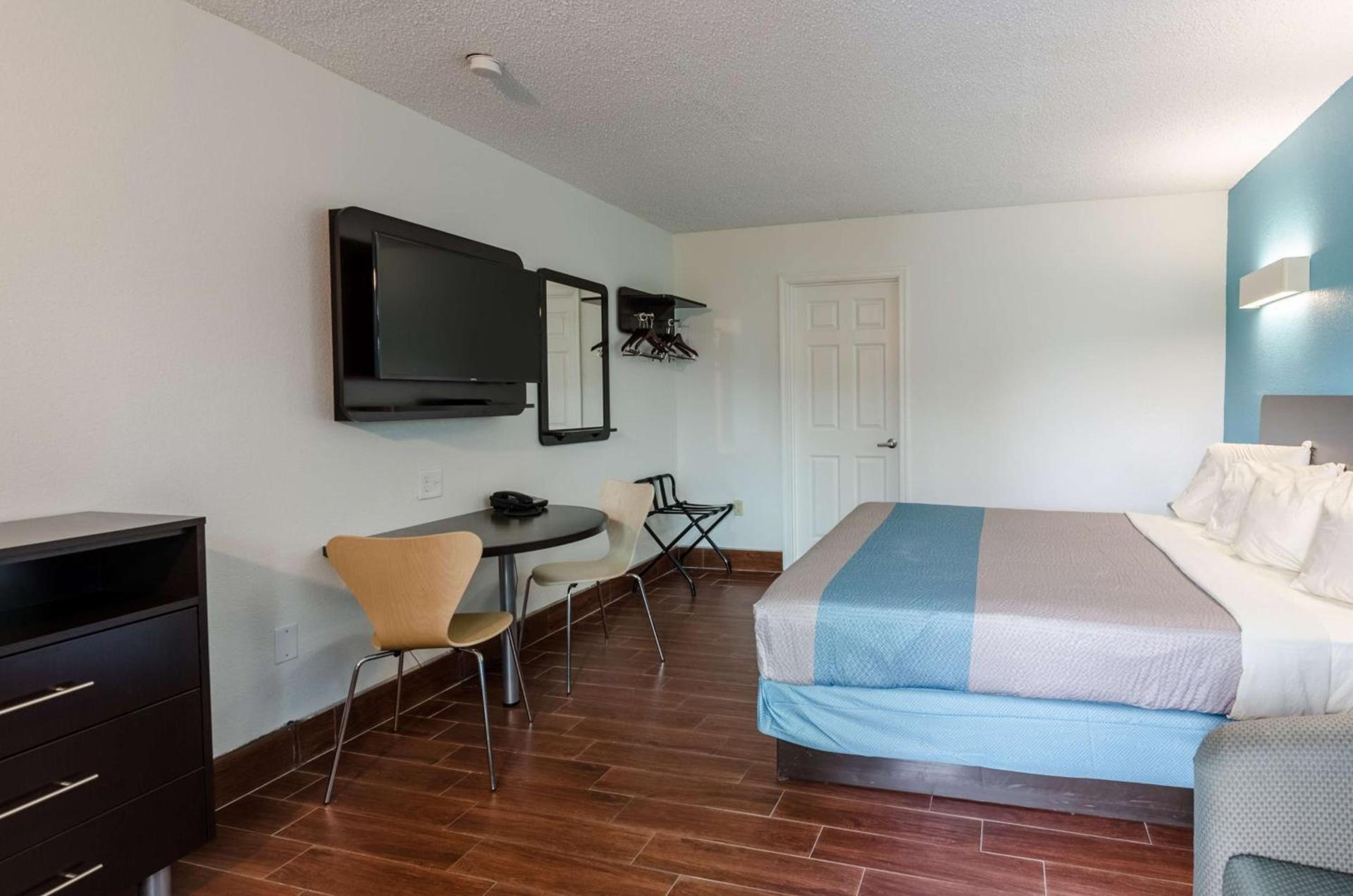 Motel 6-Lexington, VA photo 8