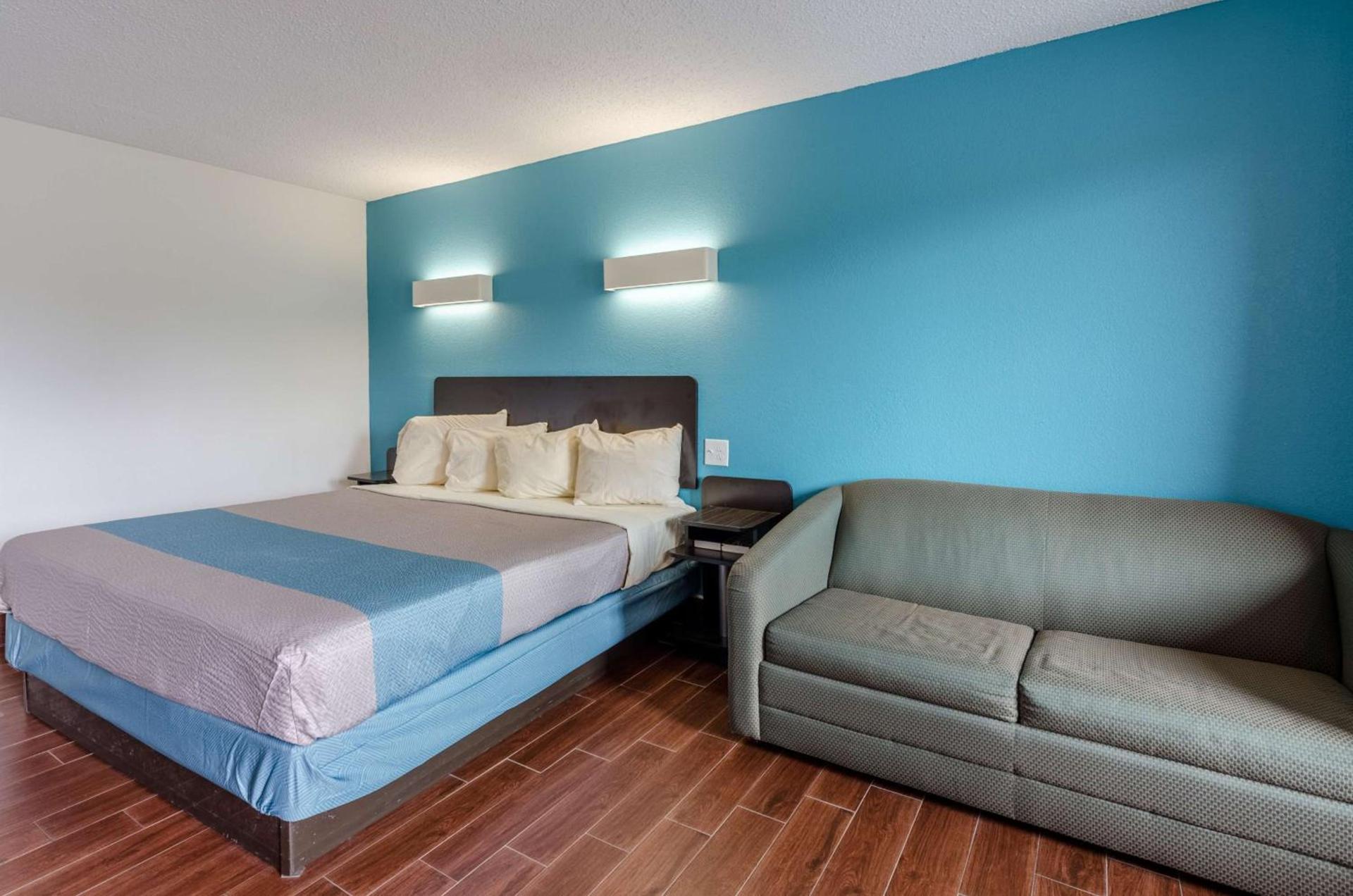 Motel 6-Lexington, VA photo 9