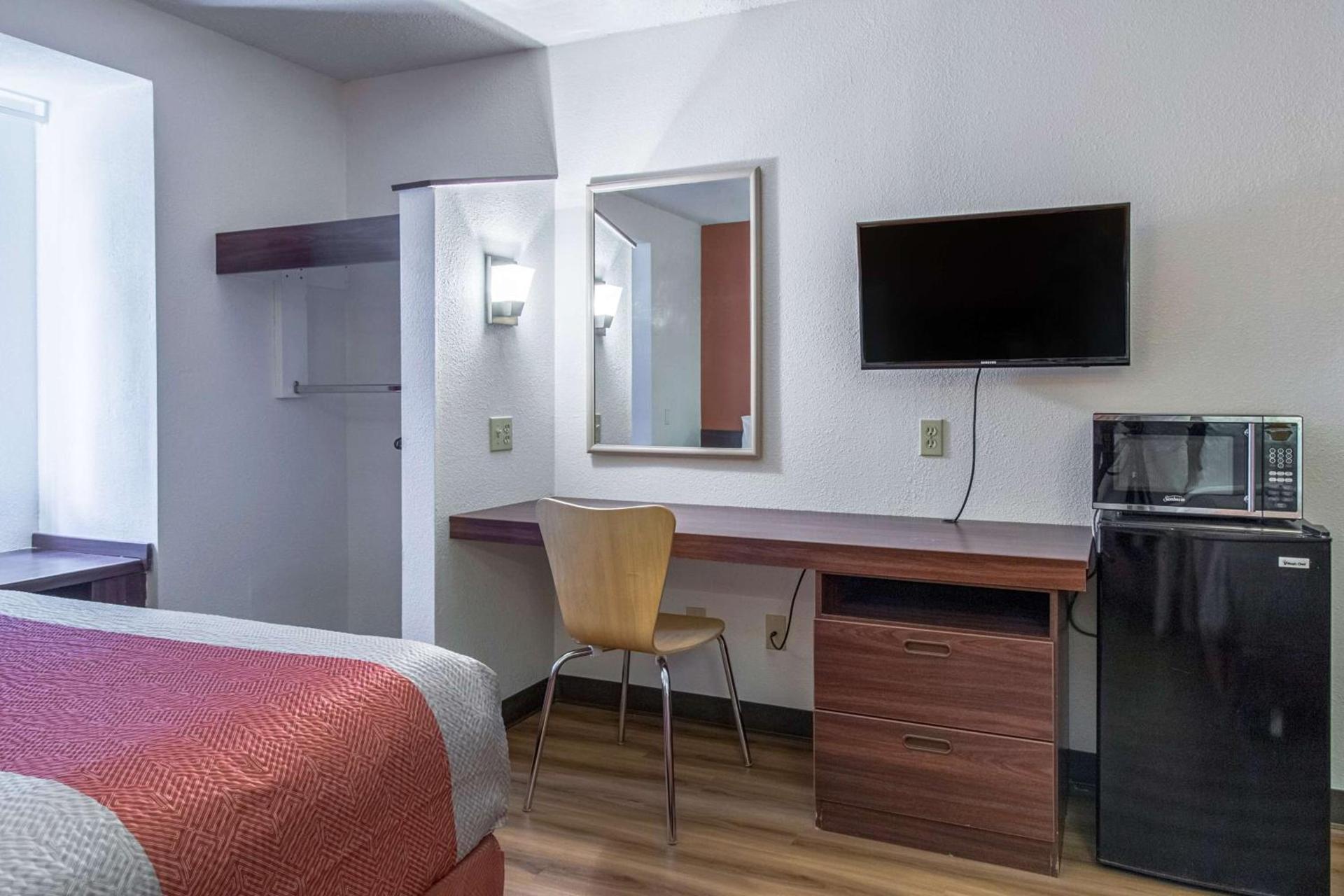 Motel 6-Streetsboro, OH photo 10