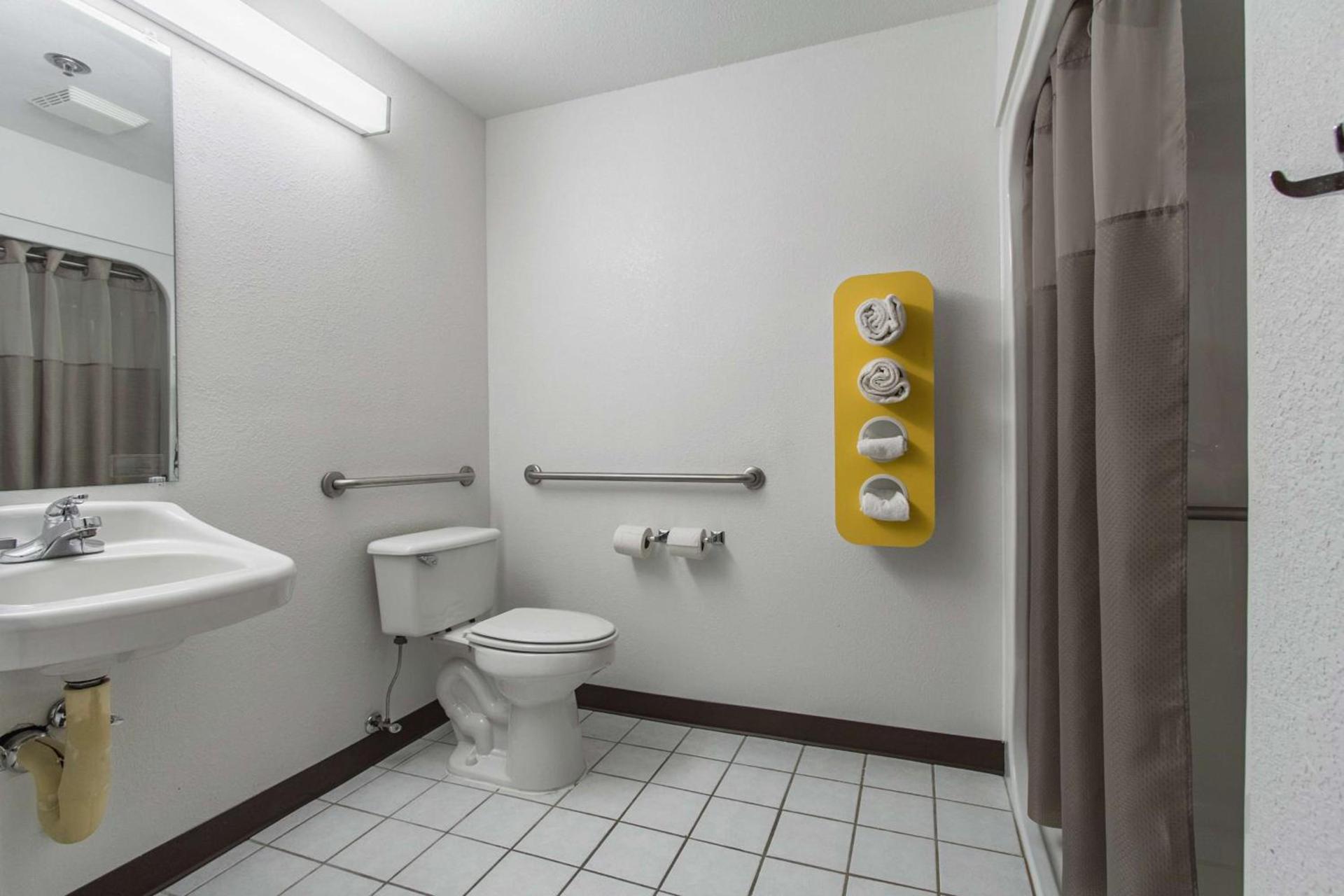 Motel 6-Streetsboro, OH photo 19