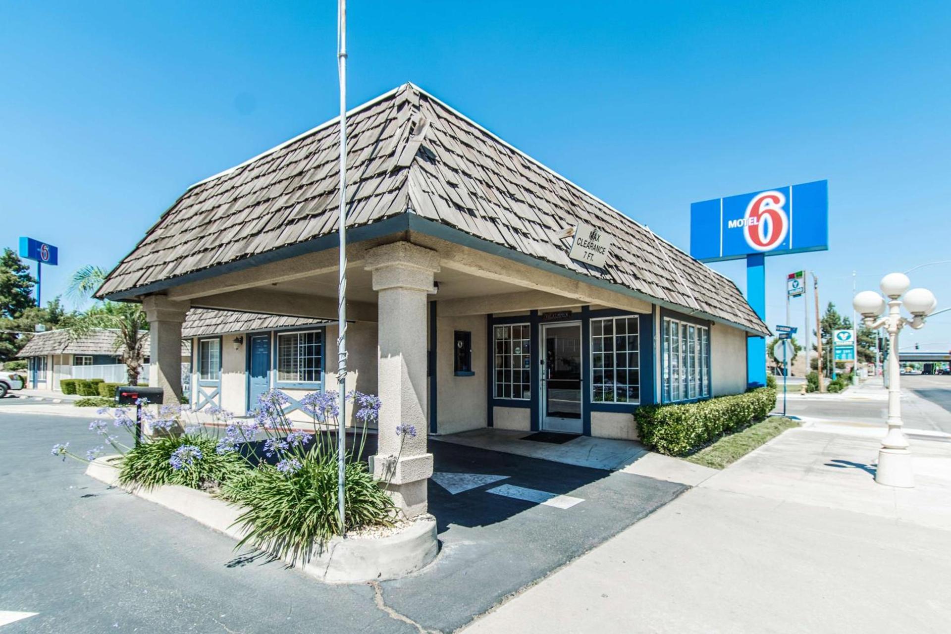 Motel 6-Kingsburg, CA photo 1