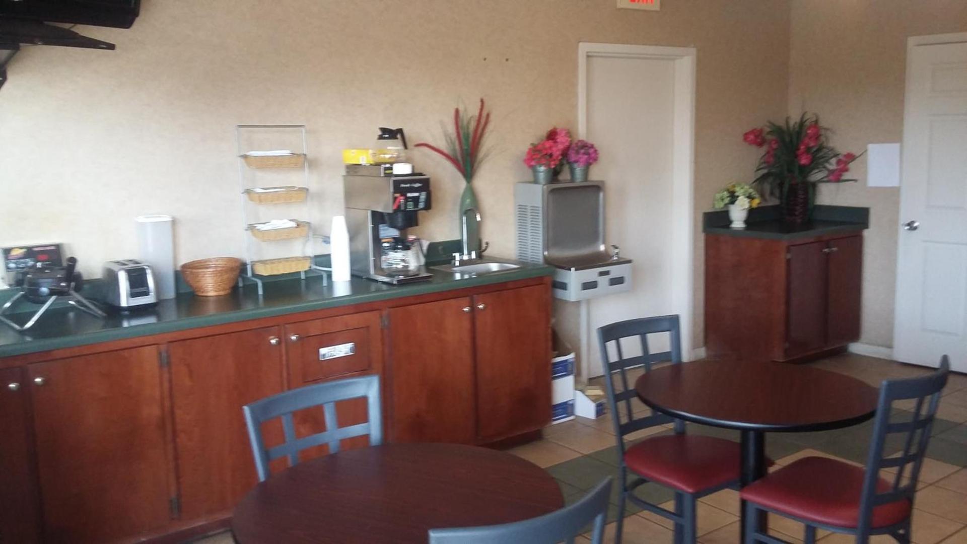 Deer Field Inn photo 28