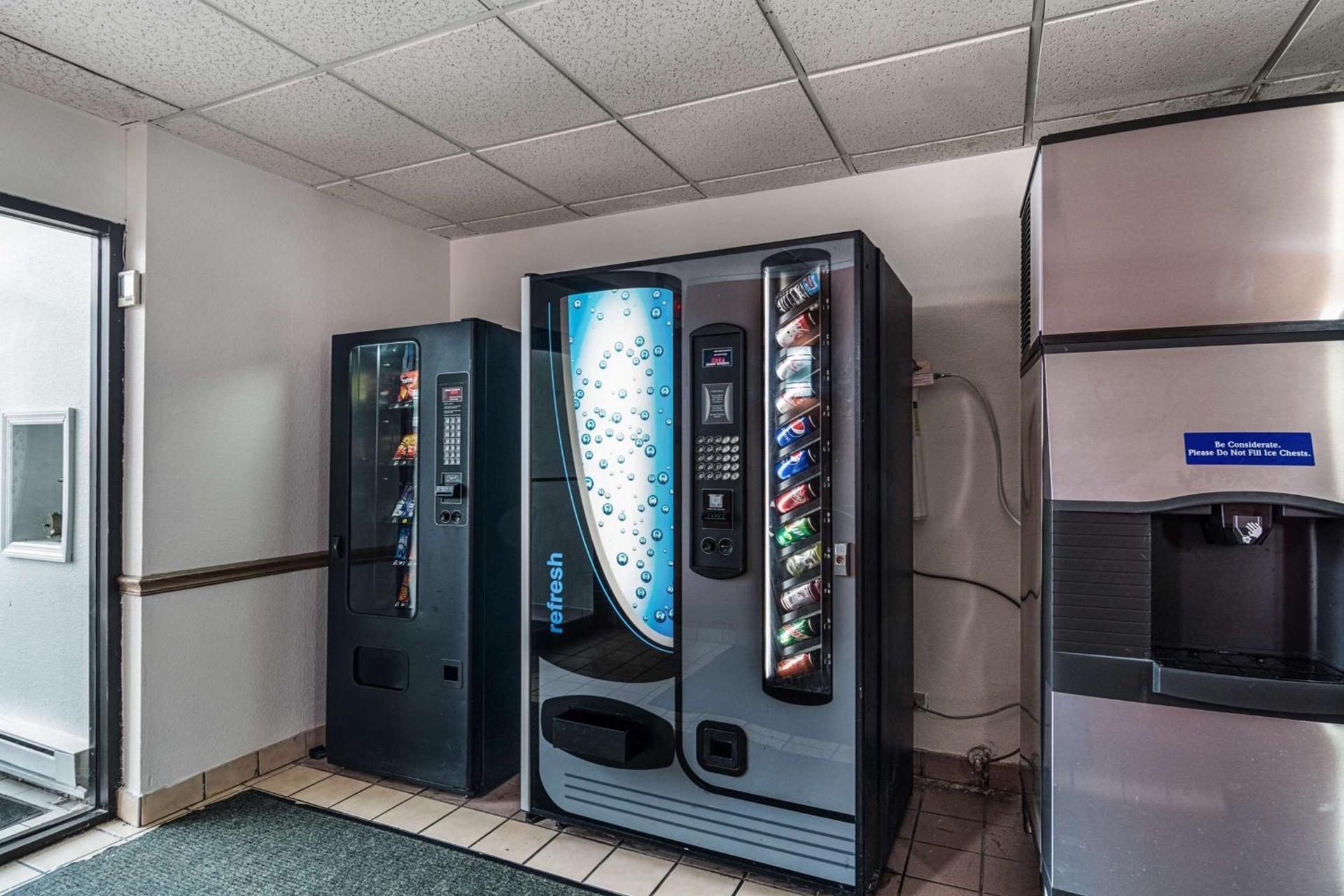 Motel 6-Libertyville, IL photo 33