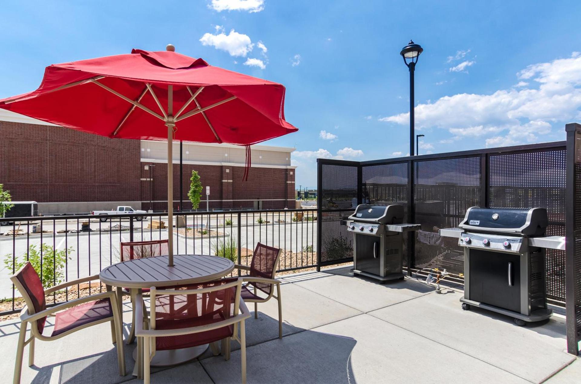 Comfort Suites Loveland photo 60