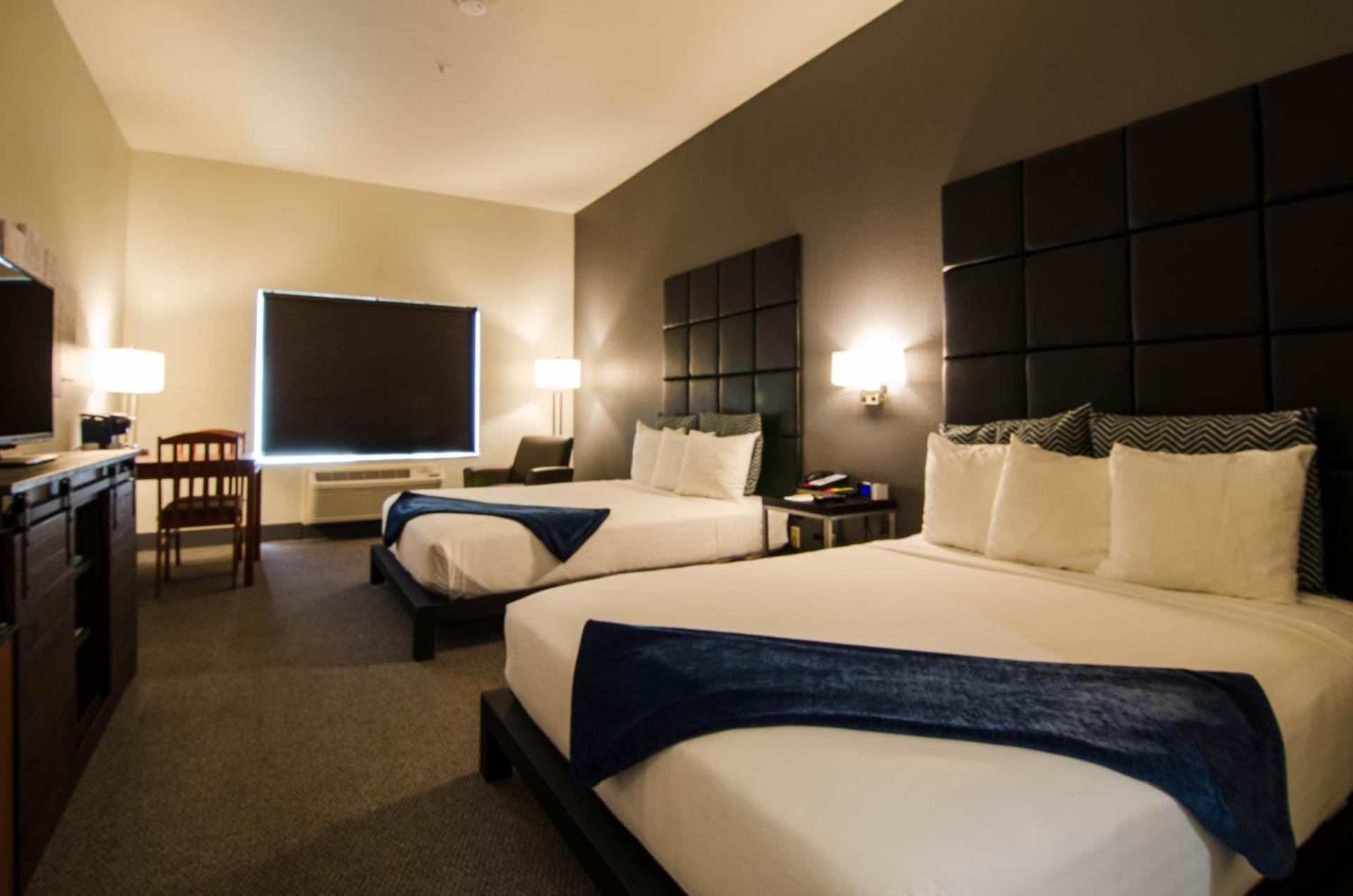 Wood River Inn & Suite photo 8