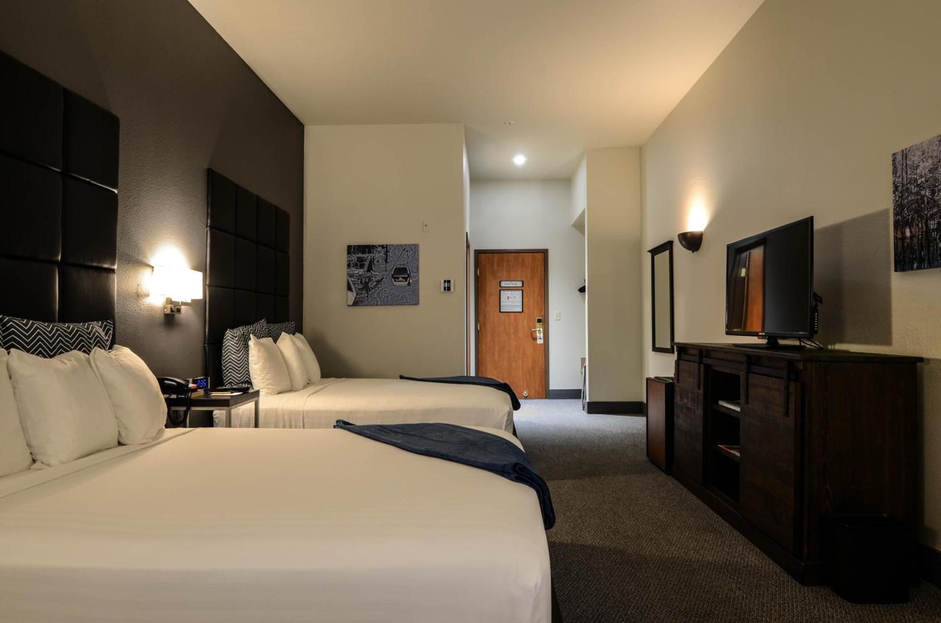 Wood River Inn & Suite photo 15