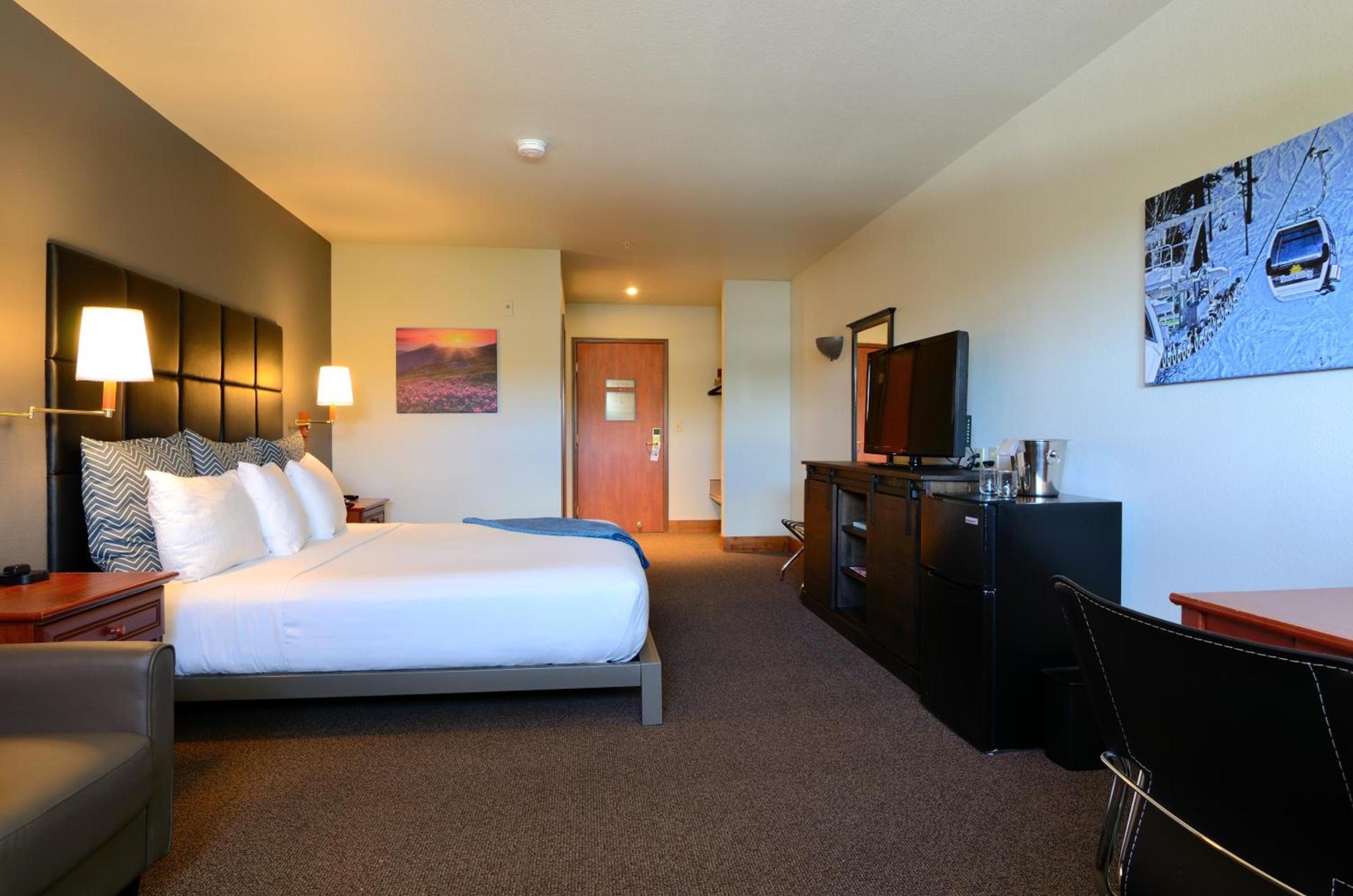 Wood River Inn & Suite photo 12