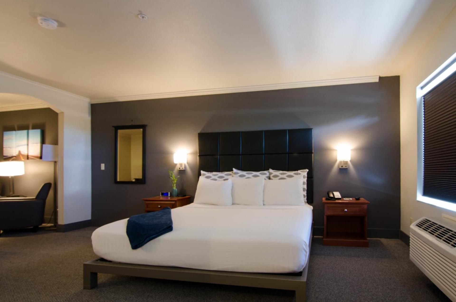 Wood River Inn & Suite photo 54