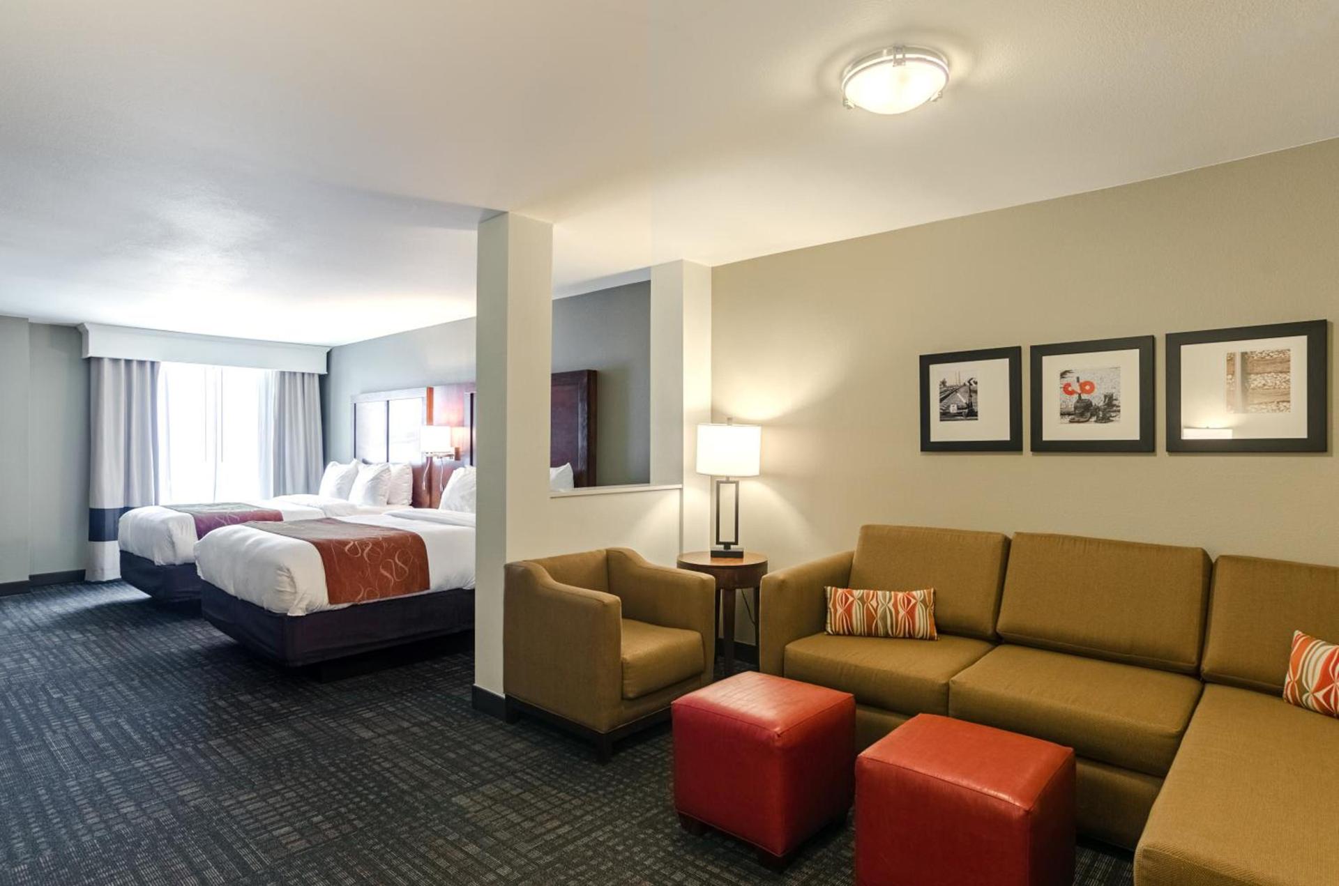 Comfort Suites Loveland photo 55