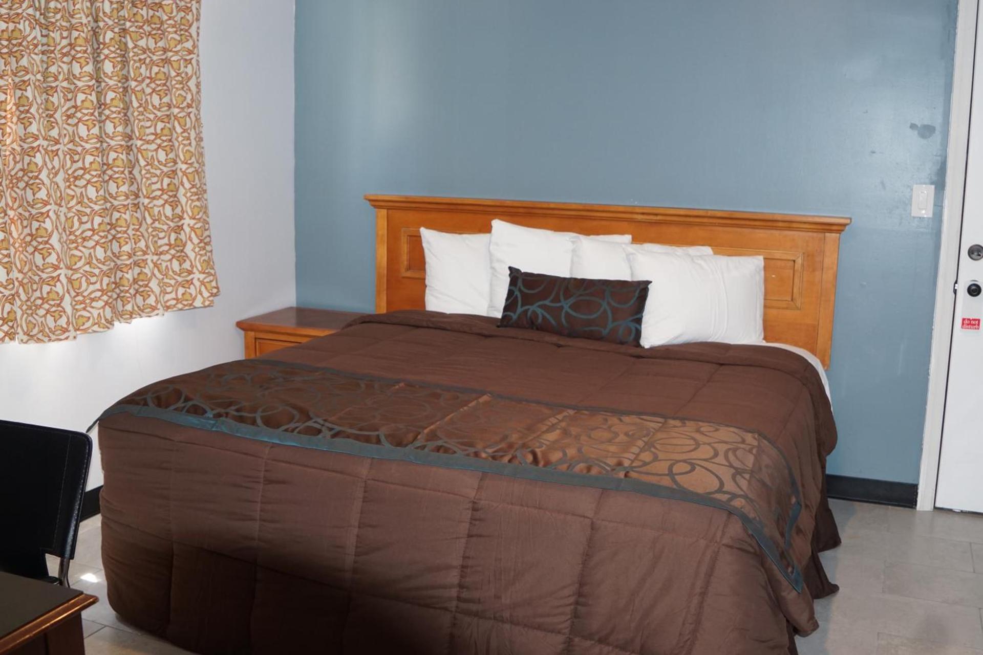 Sunrise Inn photo 12
