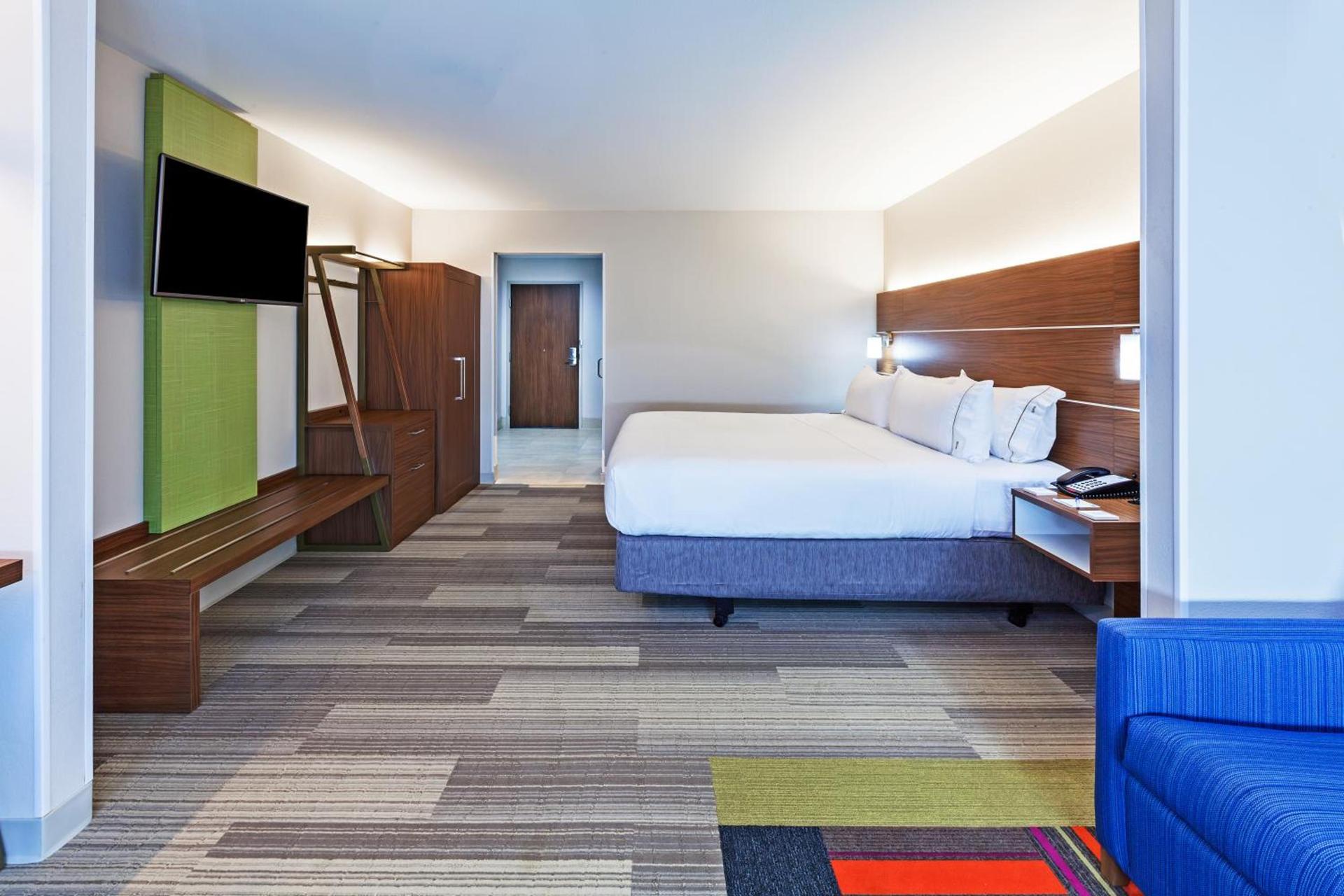 Holiday Inn Express & Suites Tulsa West - Sand Springs by IHG photo 5