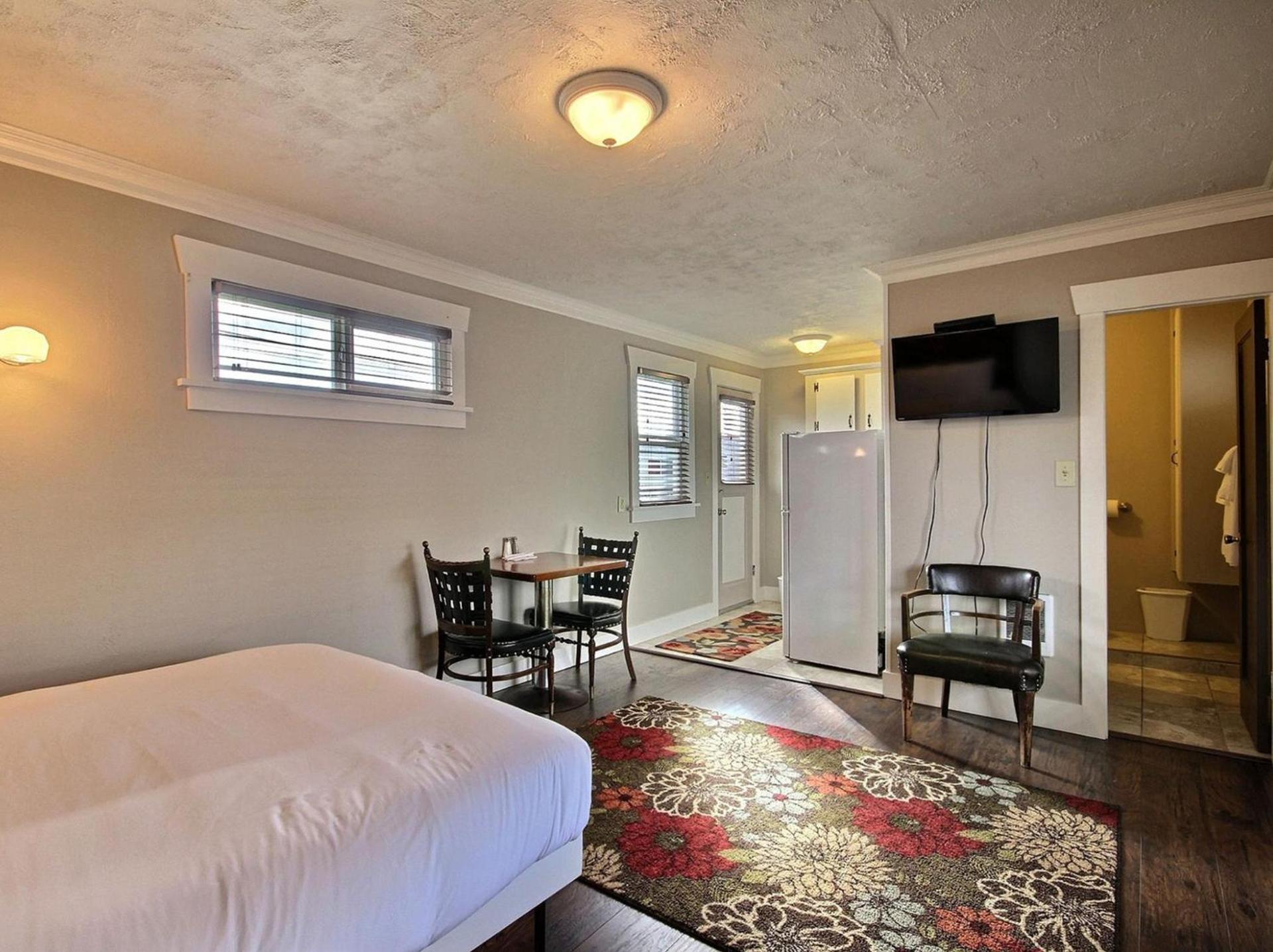 Pitchwood Inn photo 6